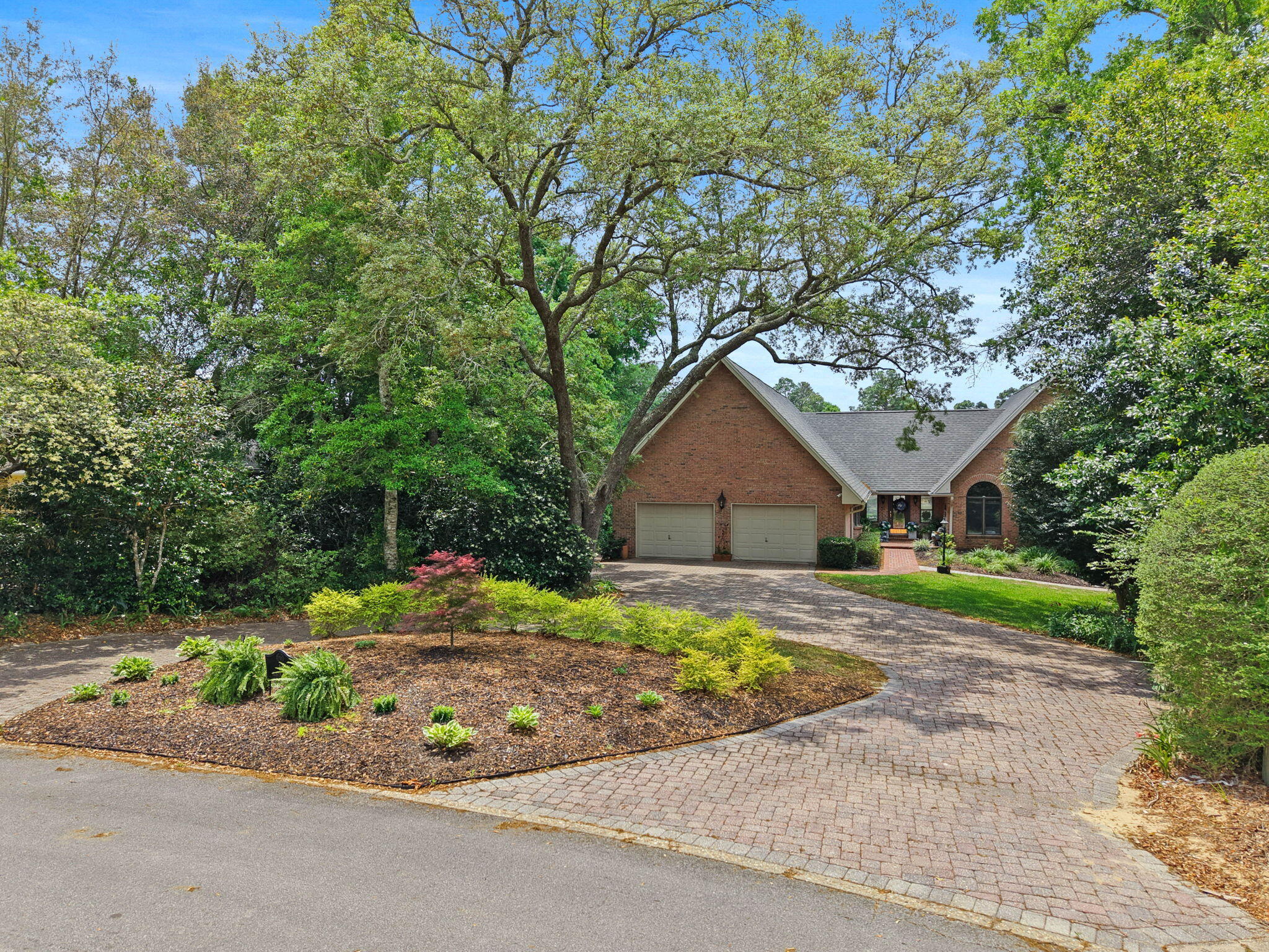 Rocky Bayou Cc Est 3 - Residential