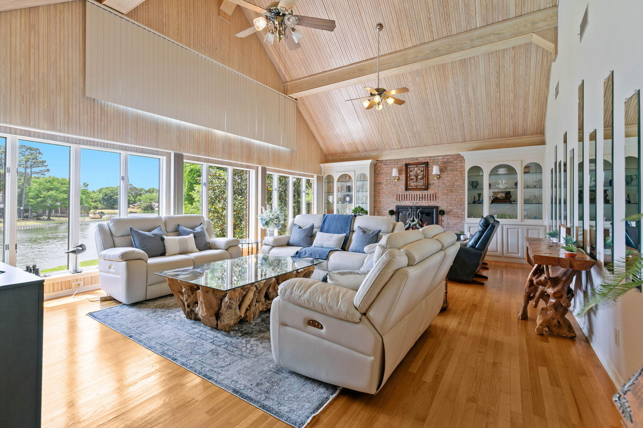 Rocky Bayou Cc Est 3 - Residential