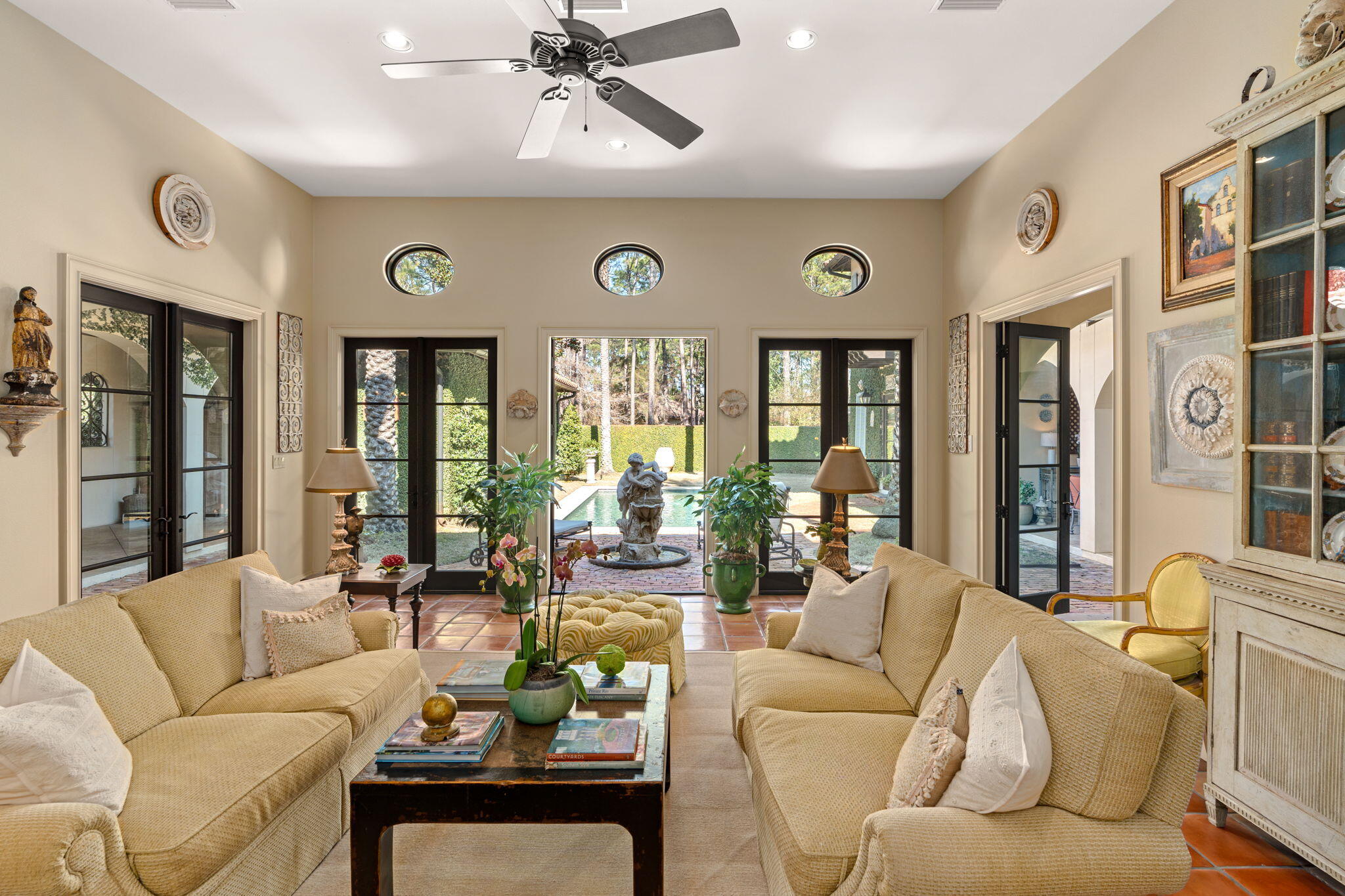 BAYTOWNE AVE EAST - Residential