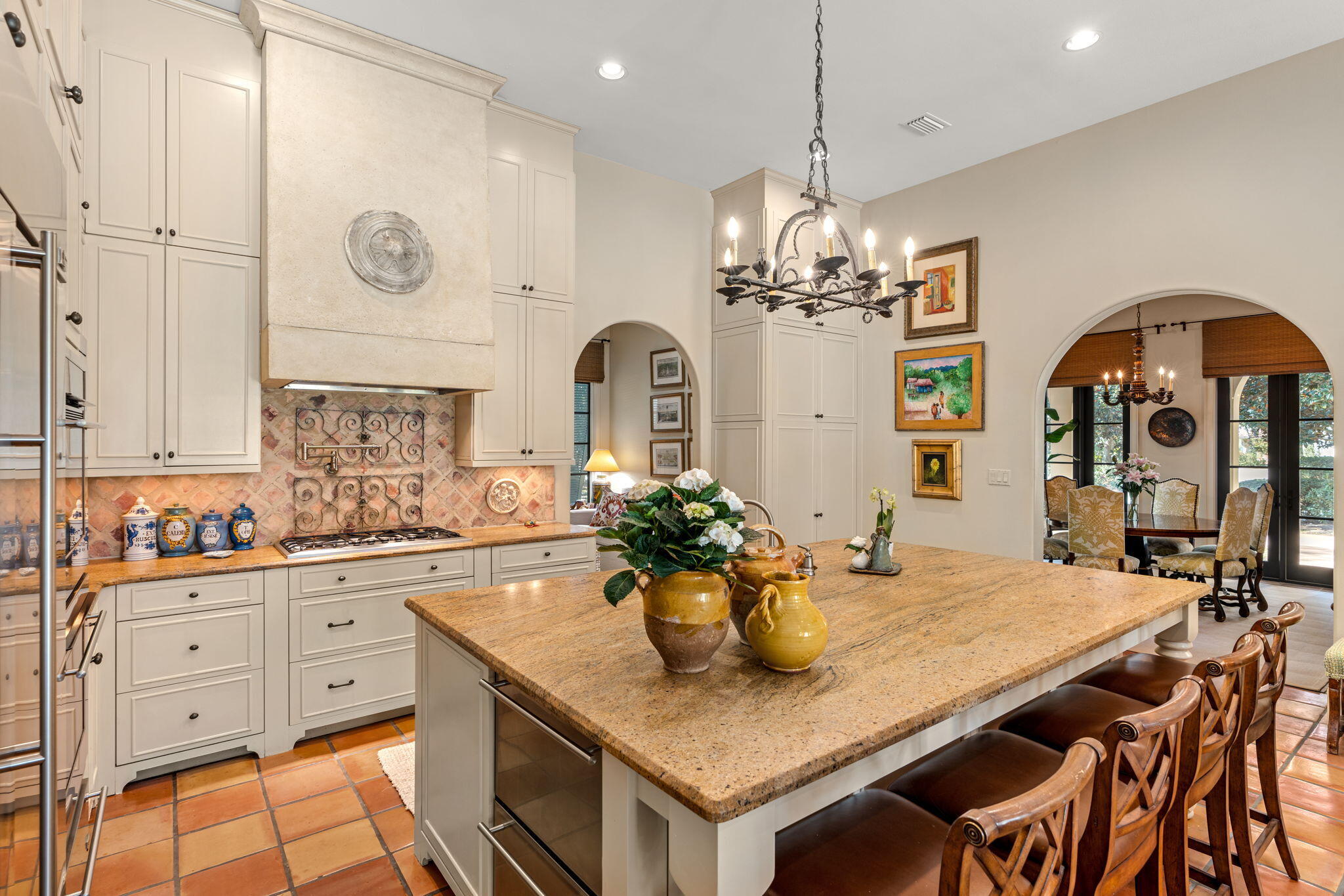 BAYTOWNE AVE EAST - Residential