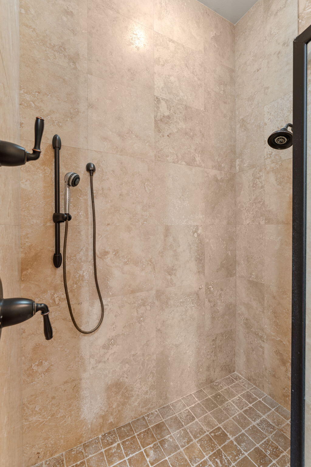 BAYTOWNE AVE EAST - Residential