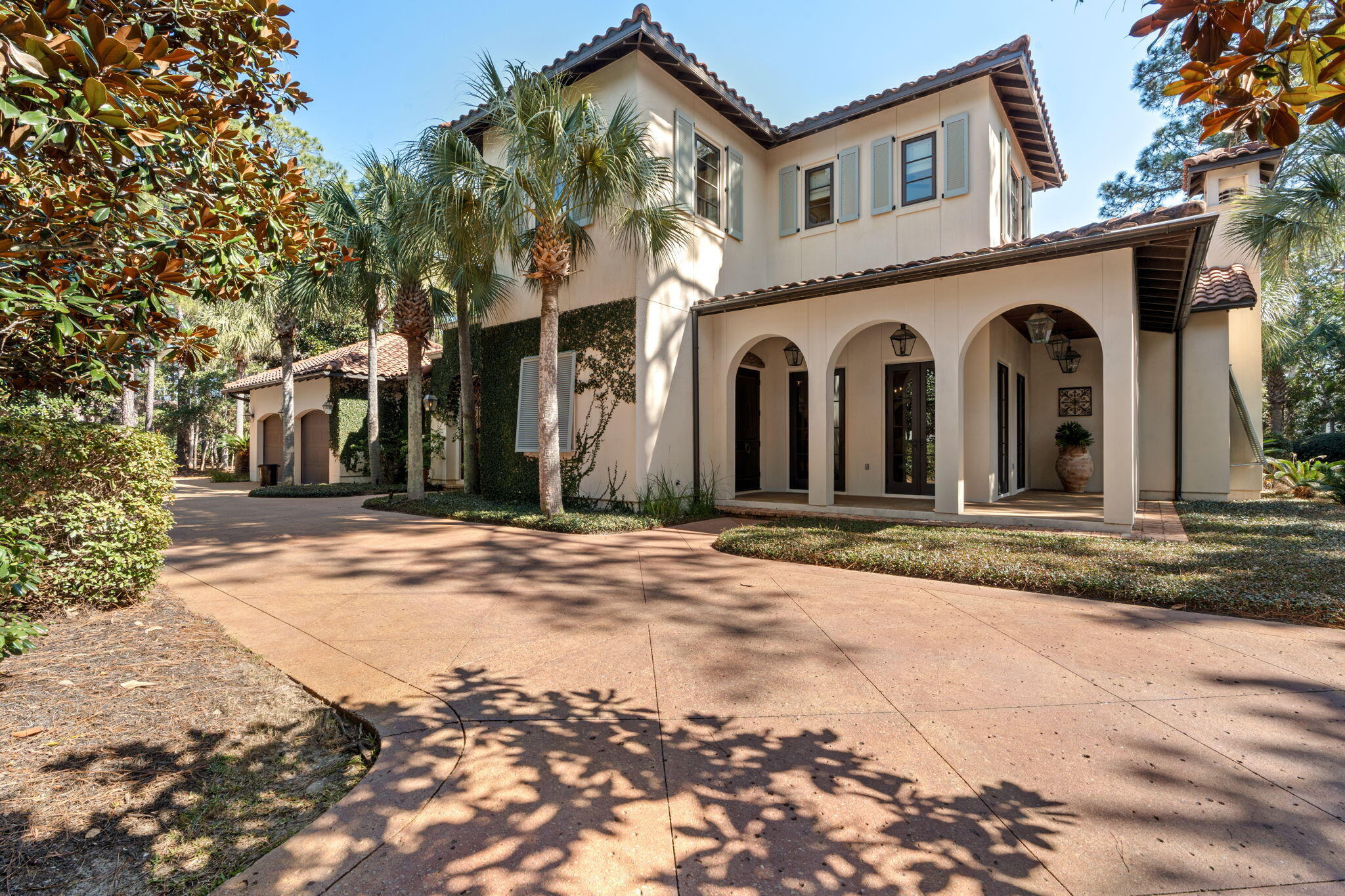 BAYTOWNE AVE EAST - Residential