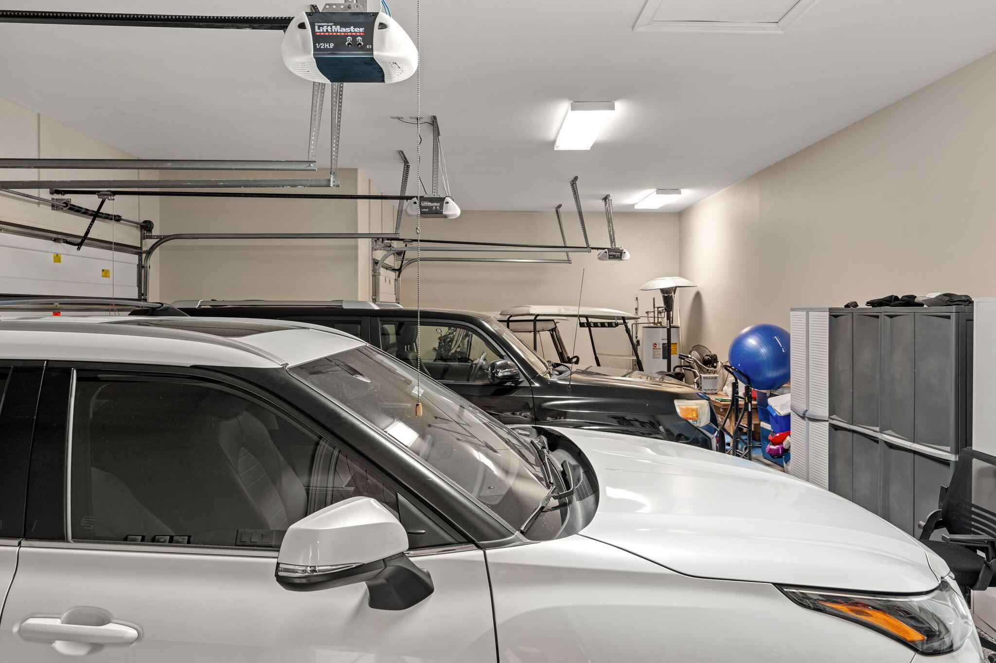 BAYTOWNE AVE EAST - Residential