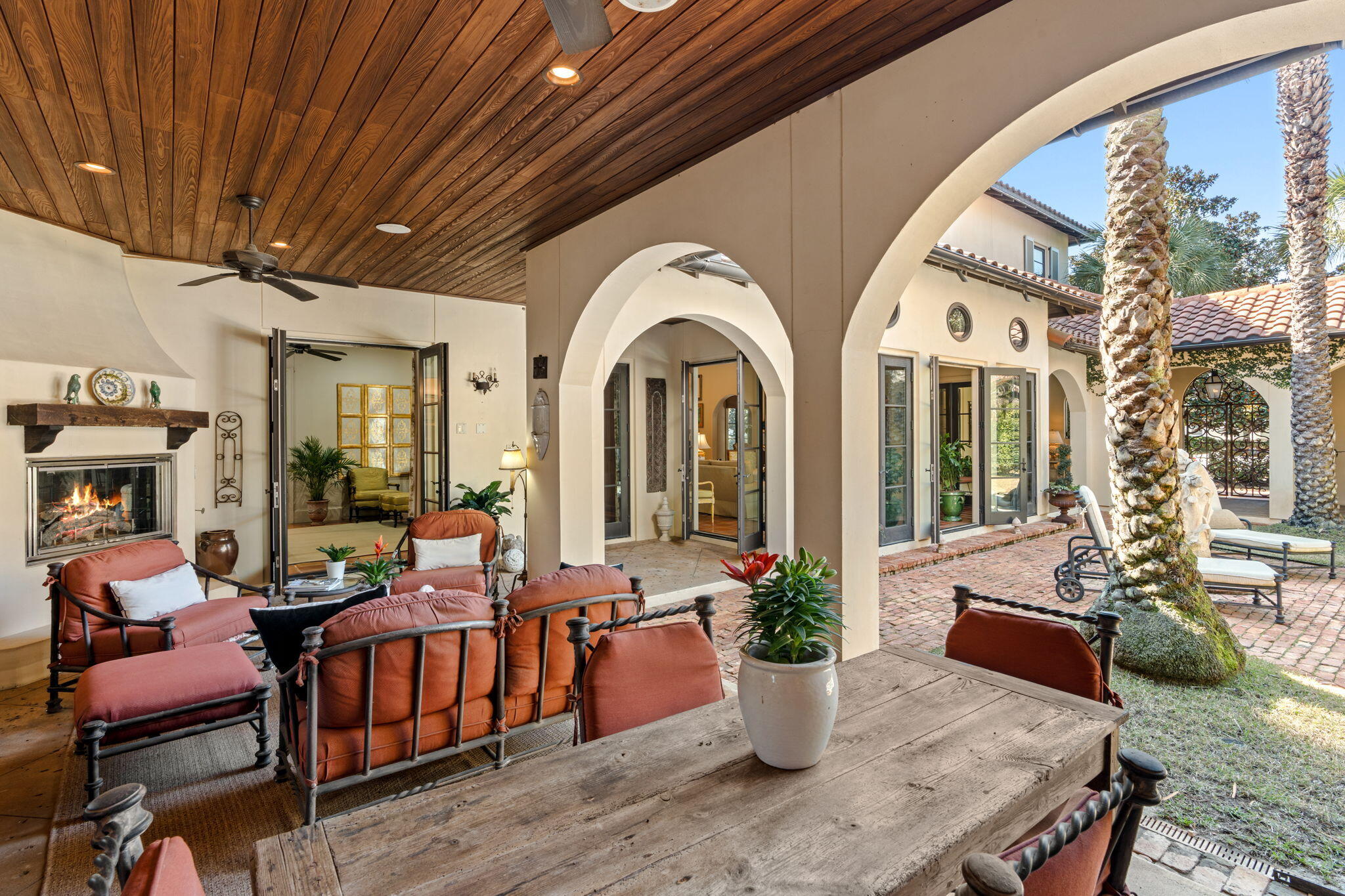 BAYTOWNE AVE EAST - Residential