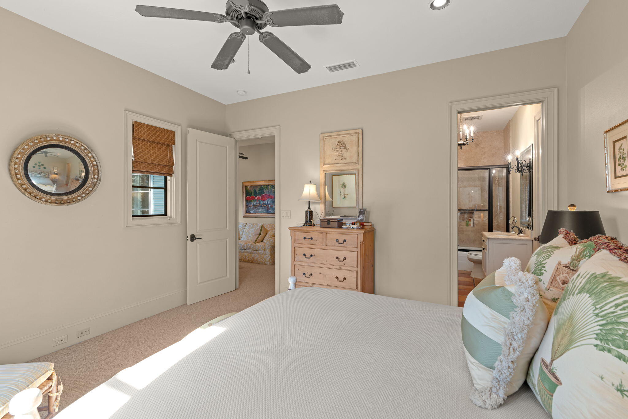 BAYTOWNE AVE EAST - Residential