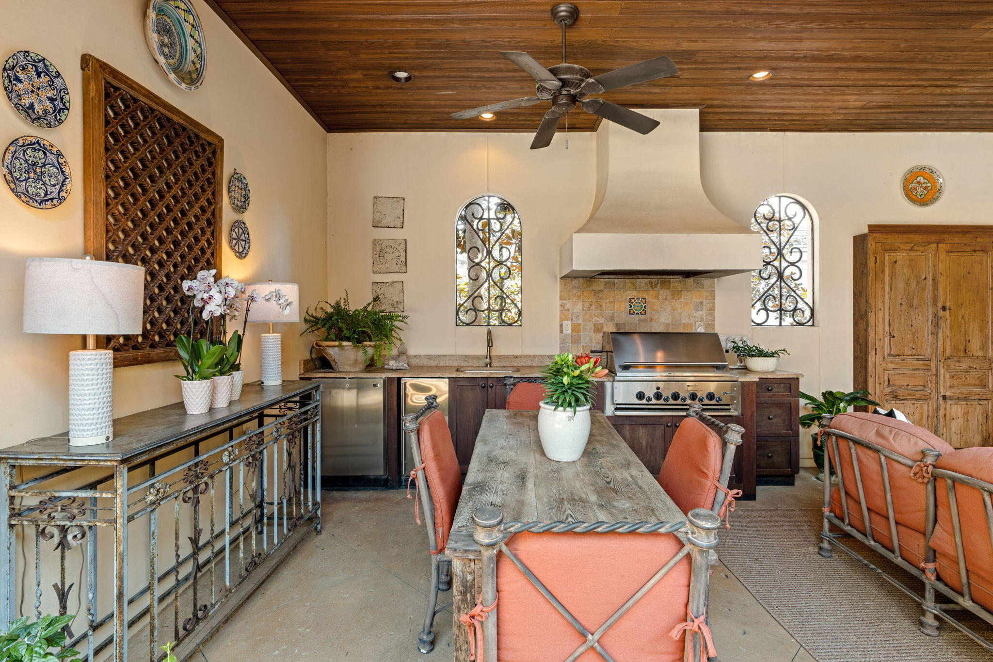 BAYTOWNE AVE EAST - Residential