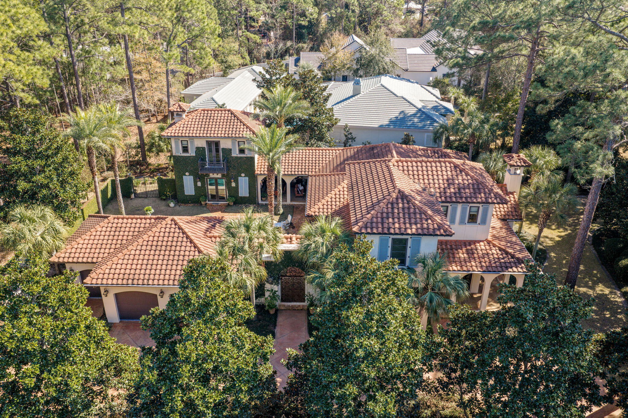 BAYTOWNE AVE EAST - Residential