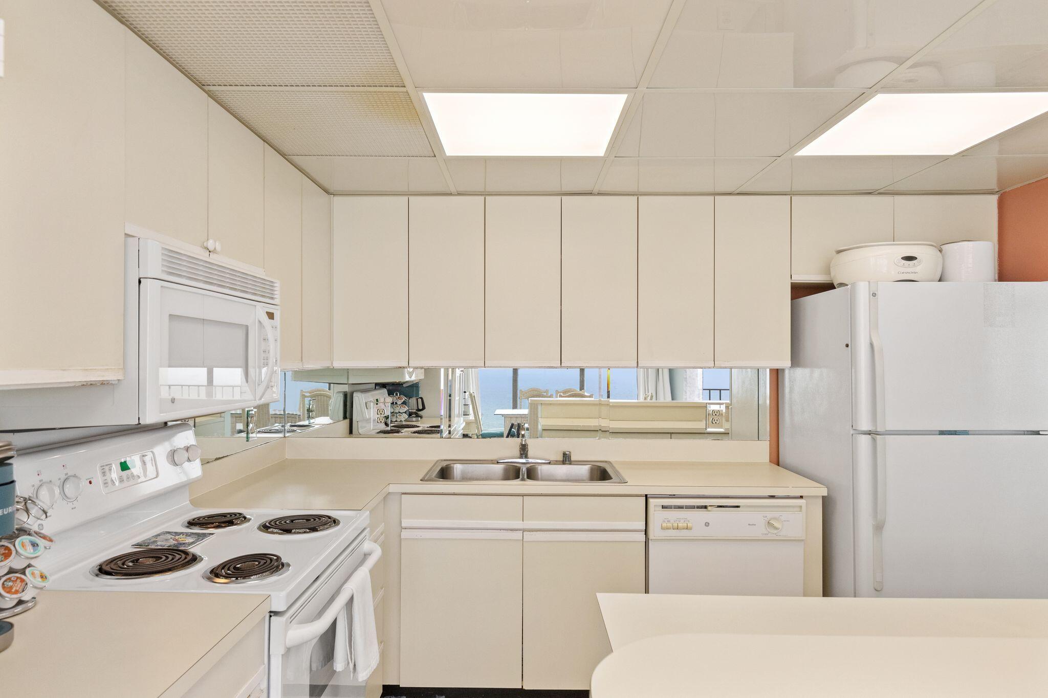 EDGEWATER - Residential