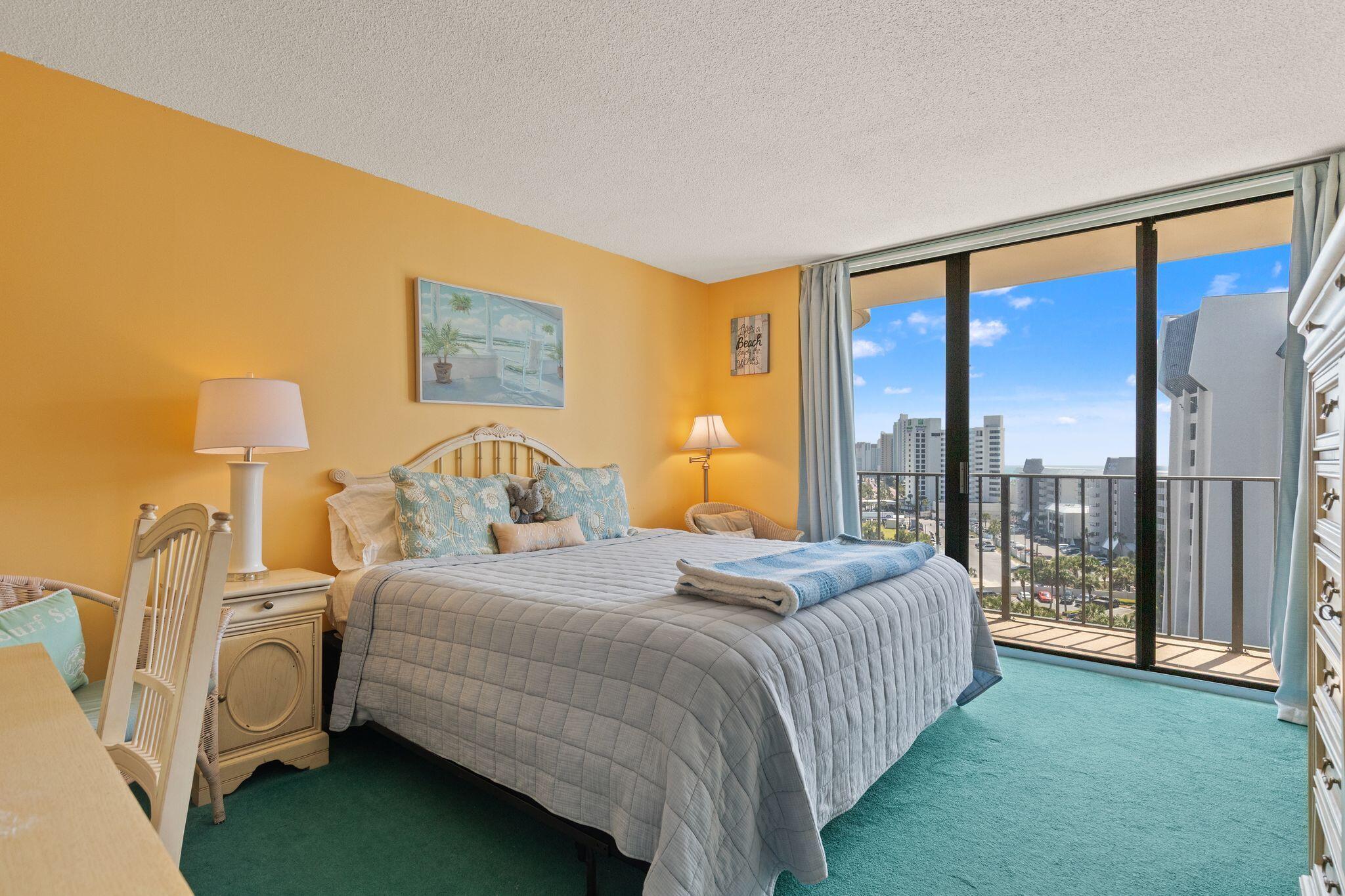 EDGEWATER - Residential