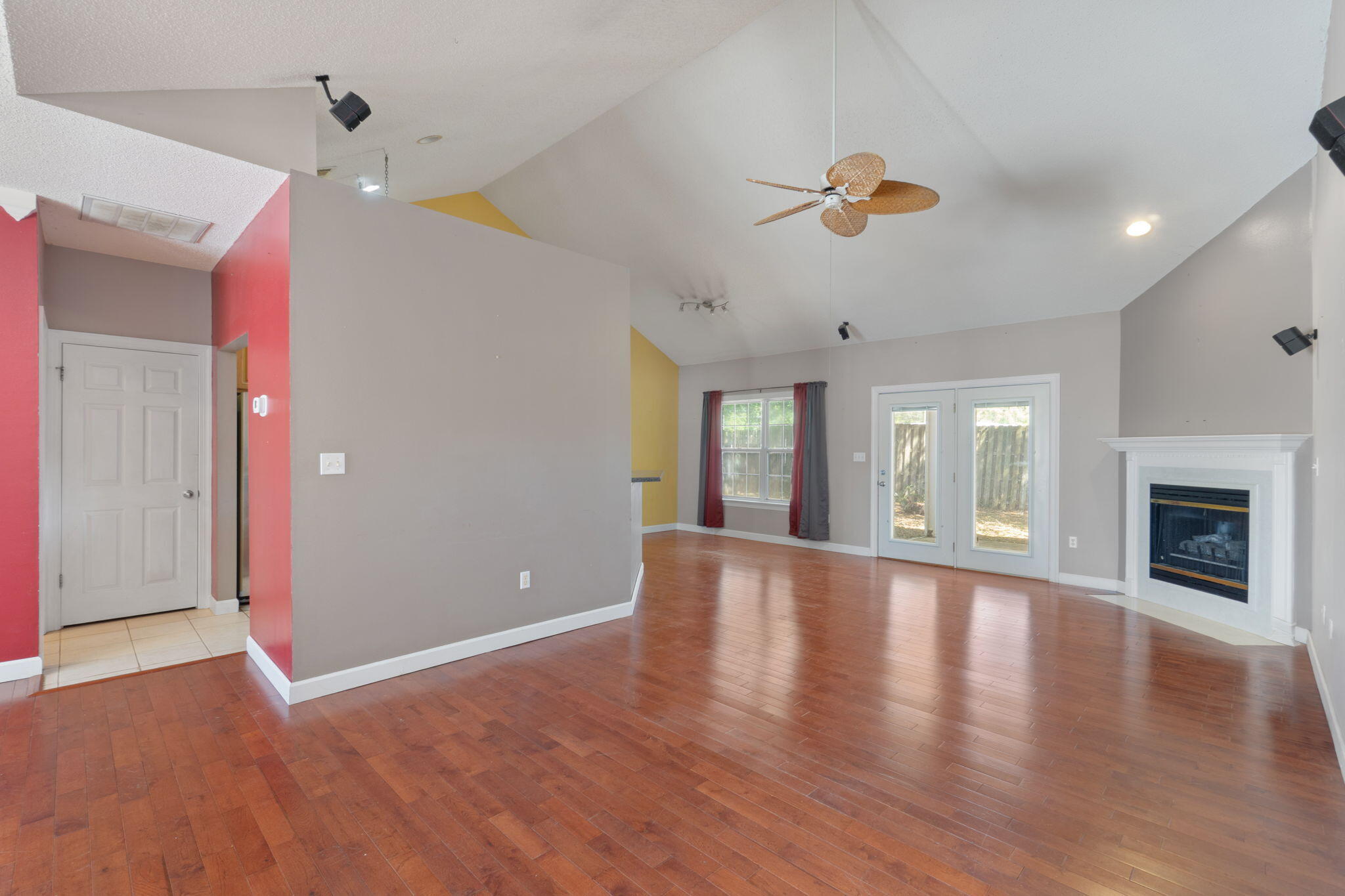 THE CROSSINGS AT B/B - Residential