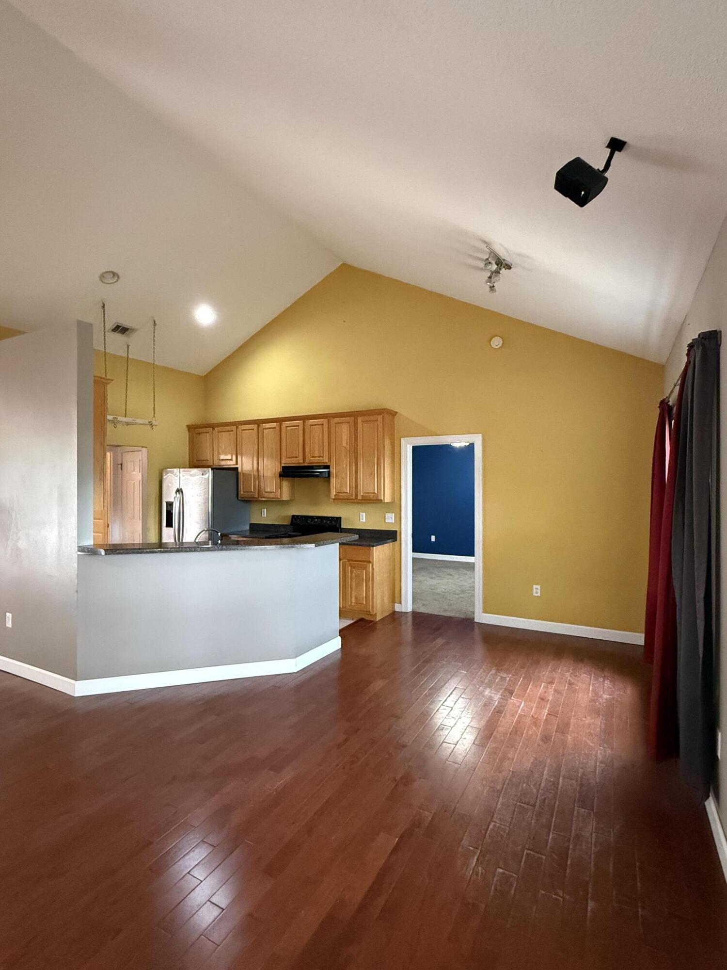 THE CROSSINGS AT B/B - Residential