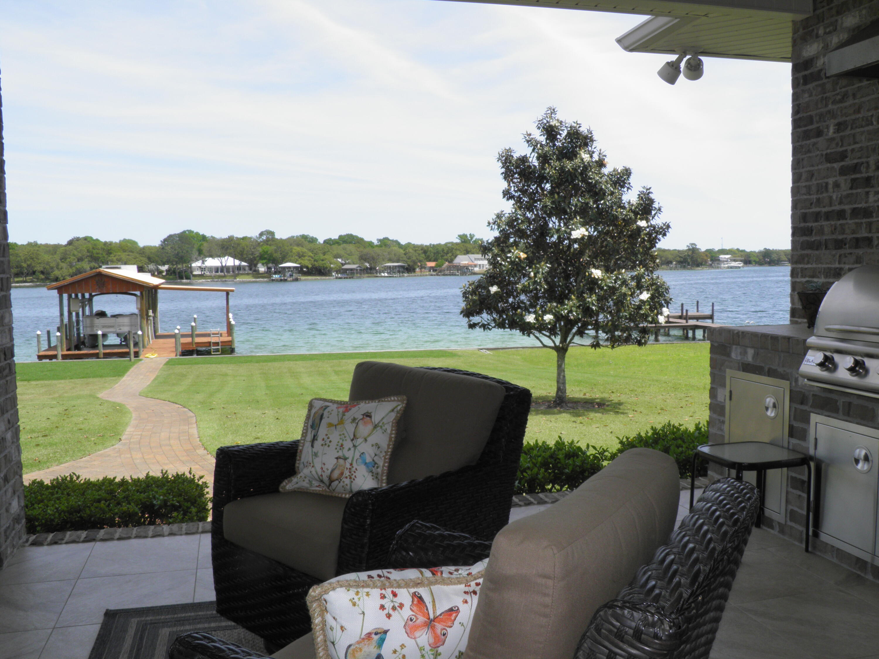 BAYOU S/D replat - Residential