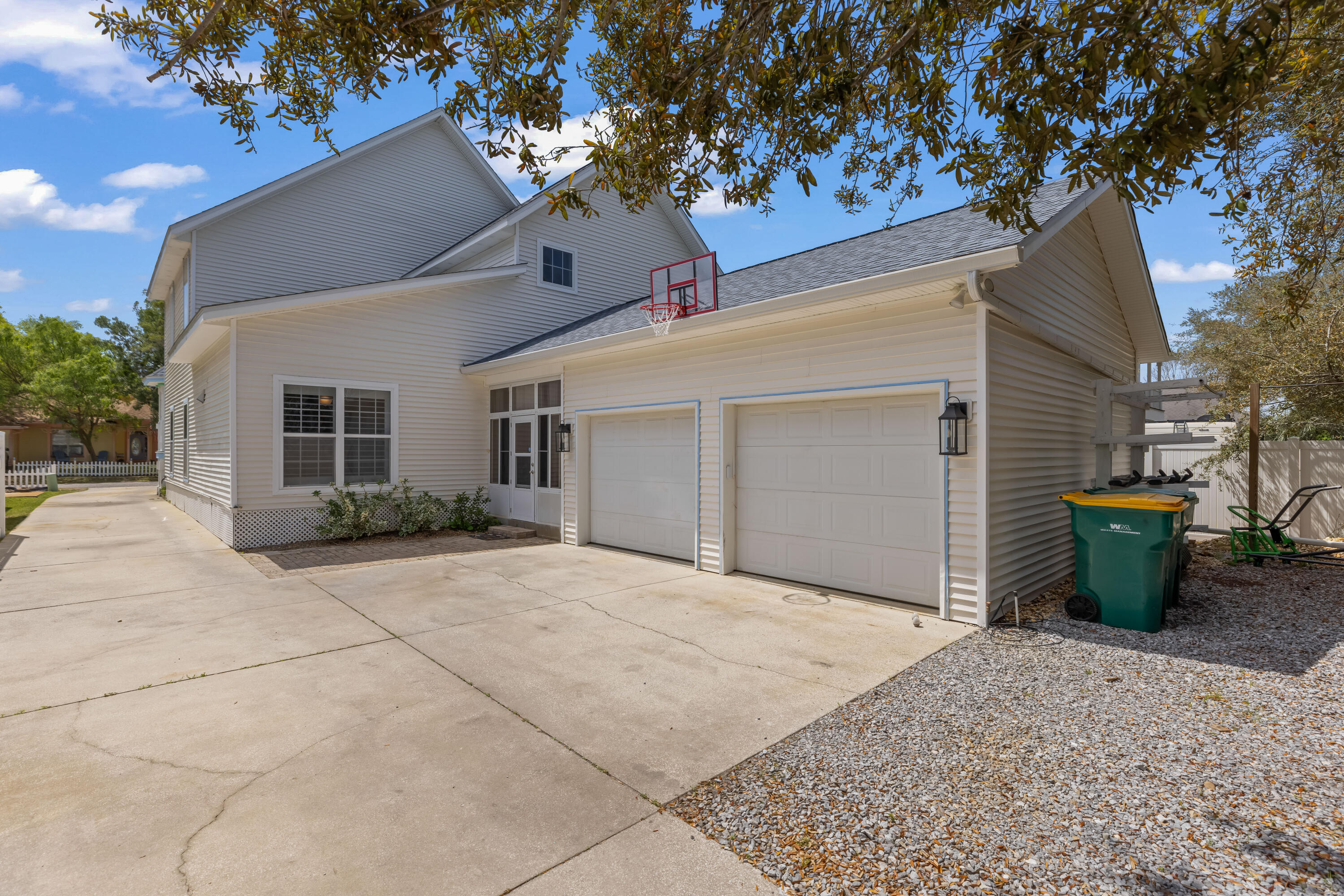 SOVEREIGN ISLE S/D - Residential