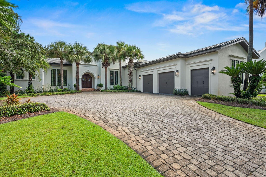 3523 Burnt Pine Lane
