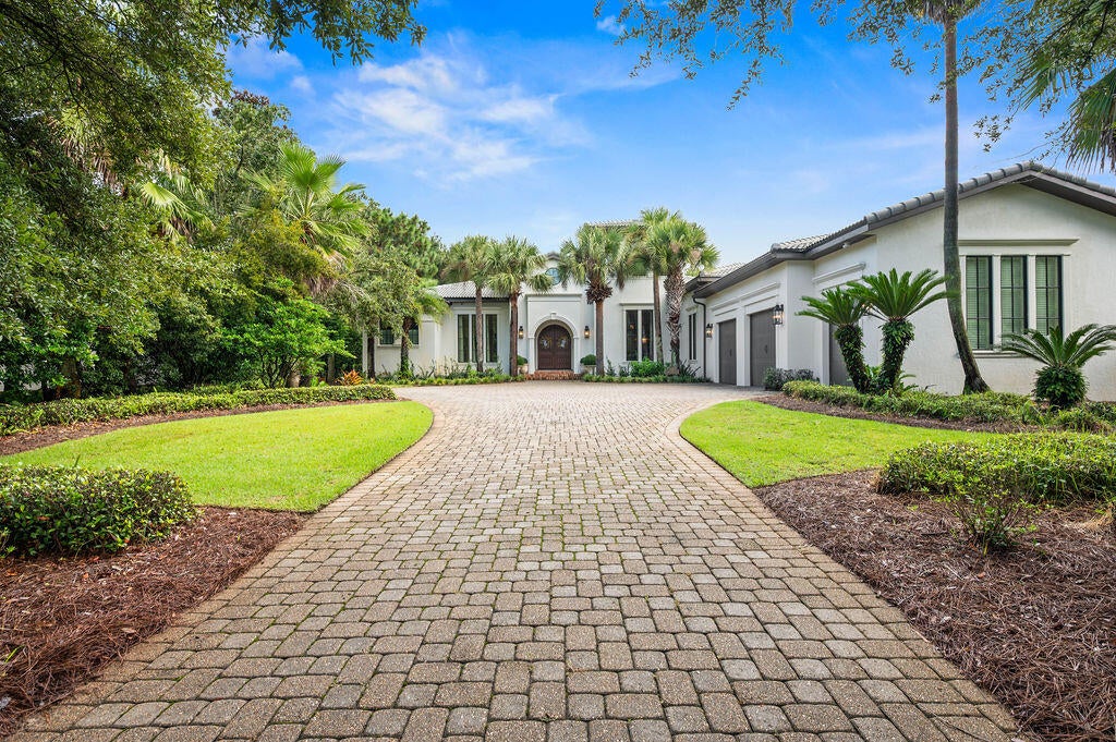 3523 Burnt Pine Lane