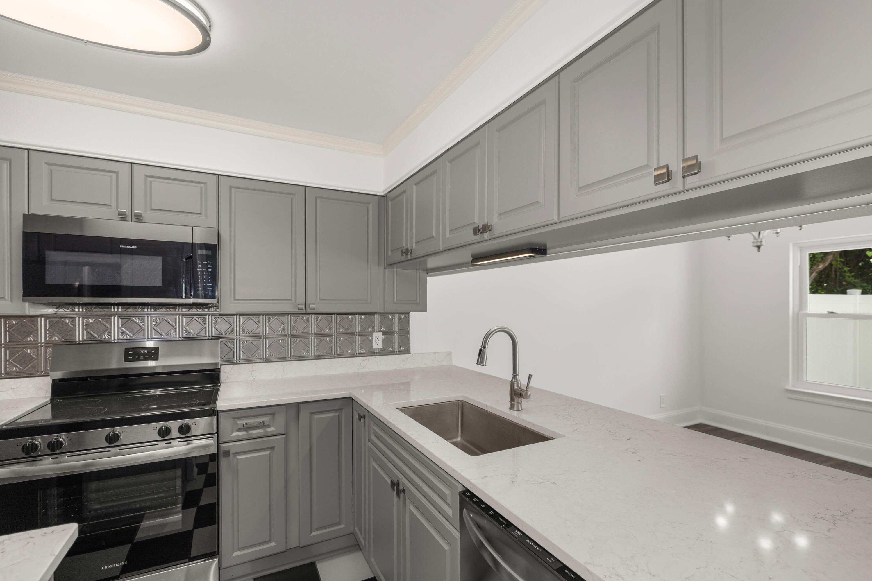 PINE RIDGE TRACE RE/SUB - Residential