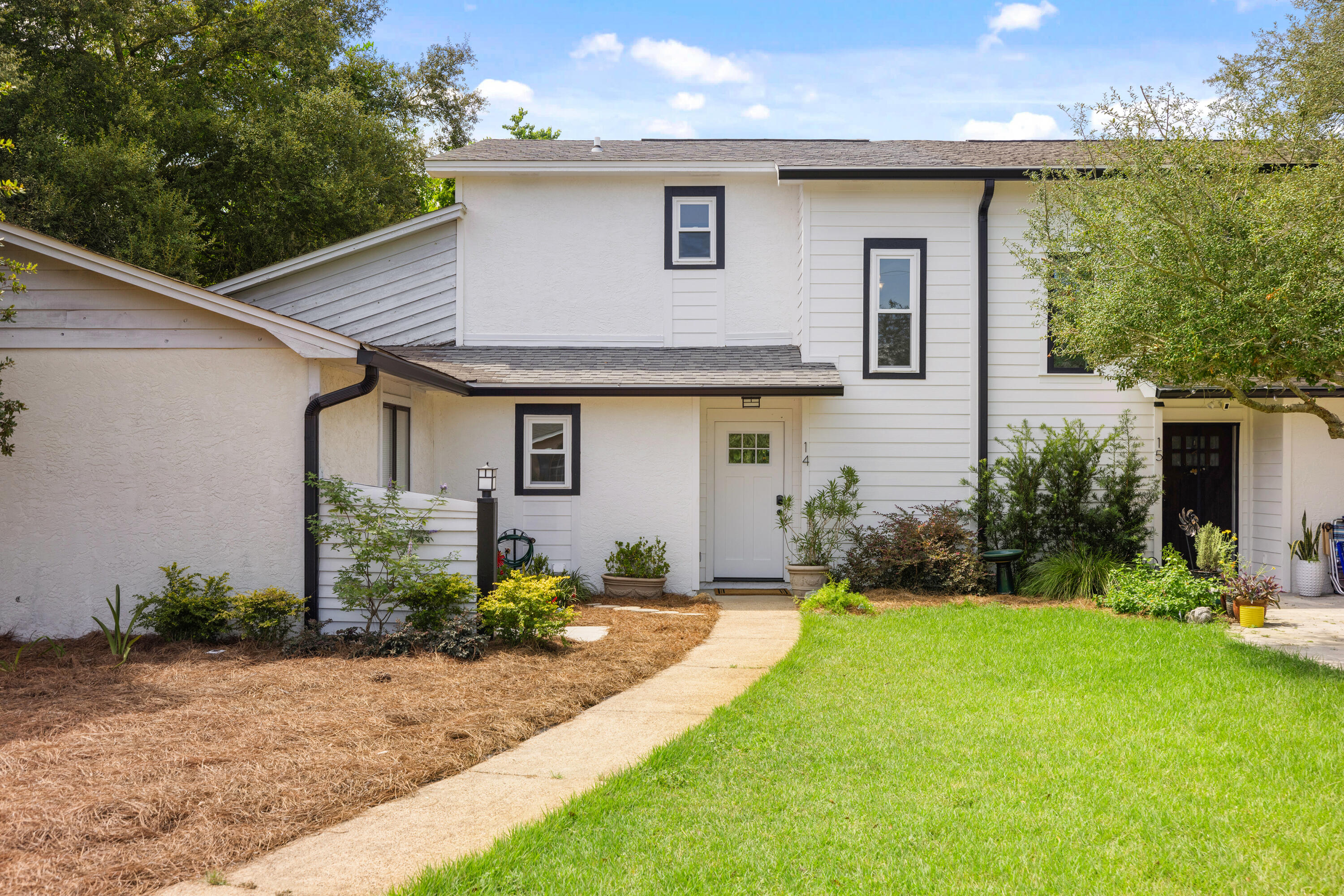 PINE RIDGE TRACE RE/SUB - Residential