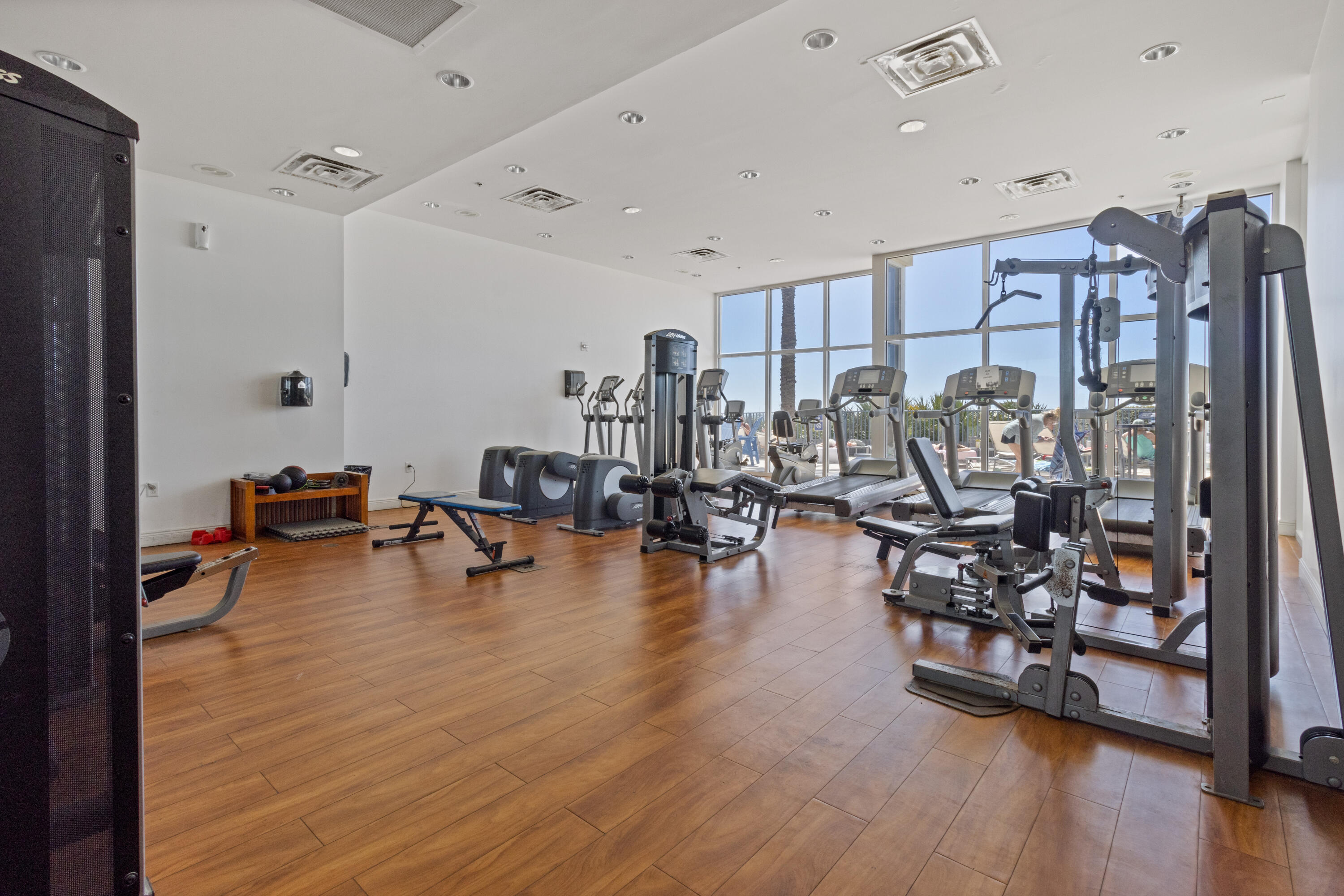 STERLING BREEZE CONDOMINIUM - Residential