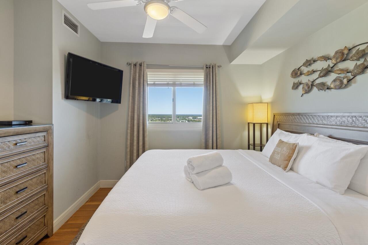 STERLING BREEZE CONDOMINIUM - Residential