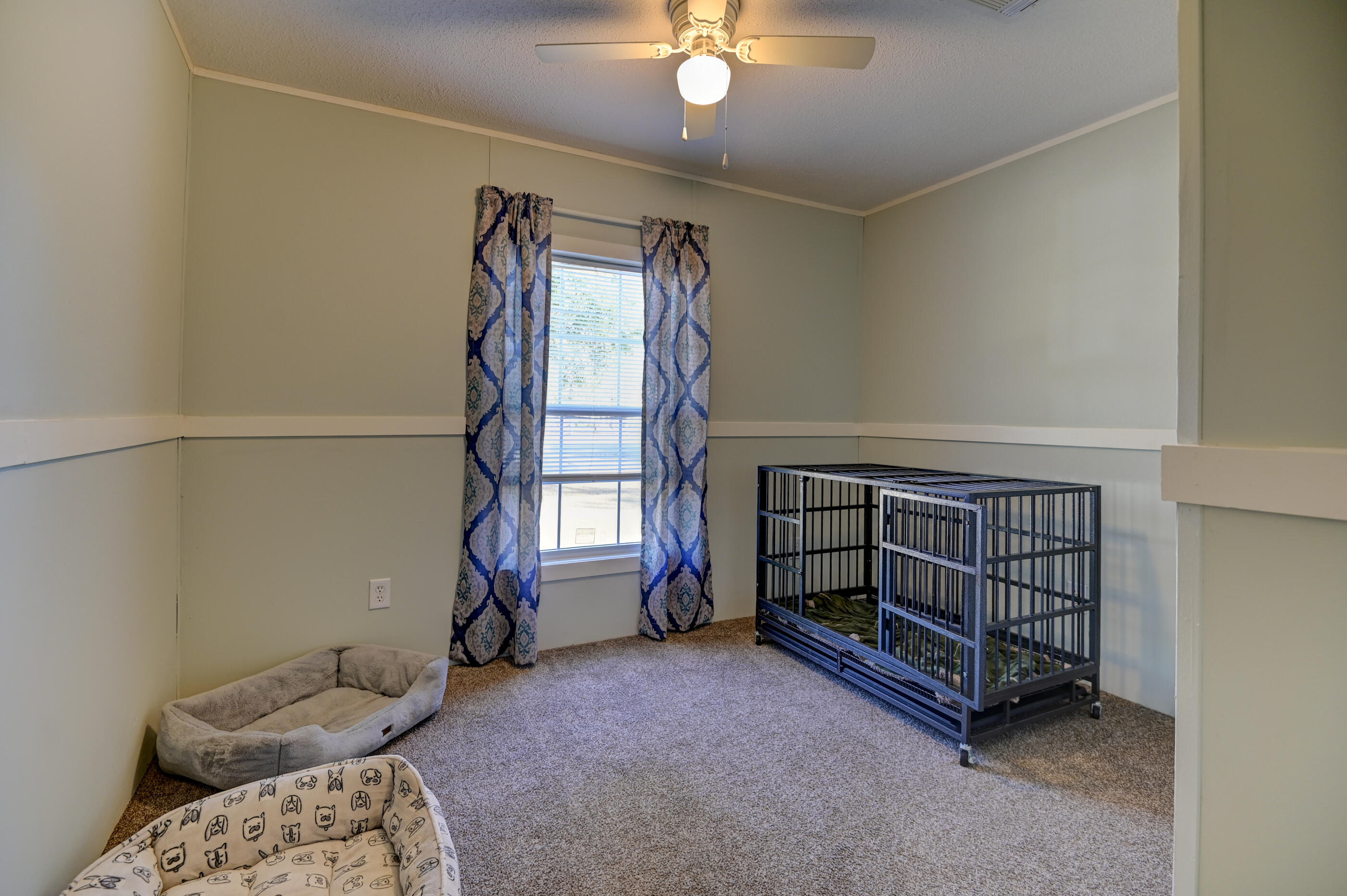 WOLFORD ACRES - Residential