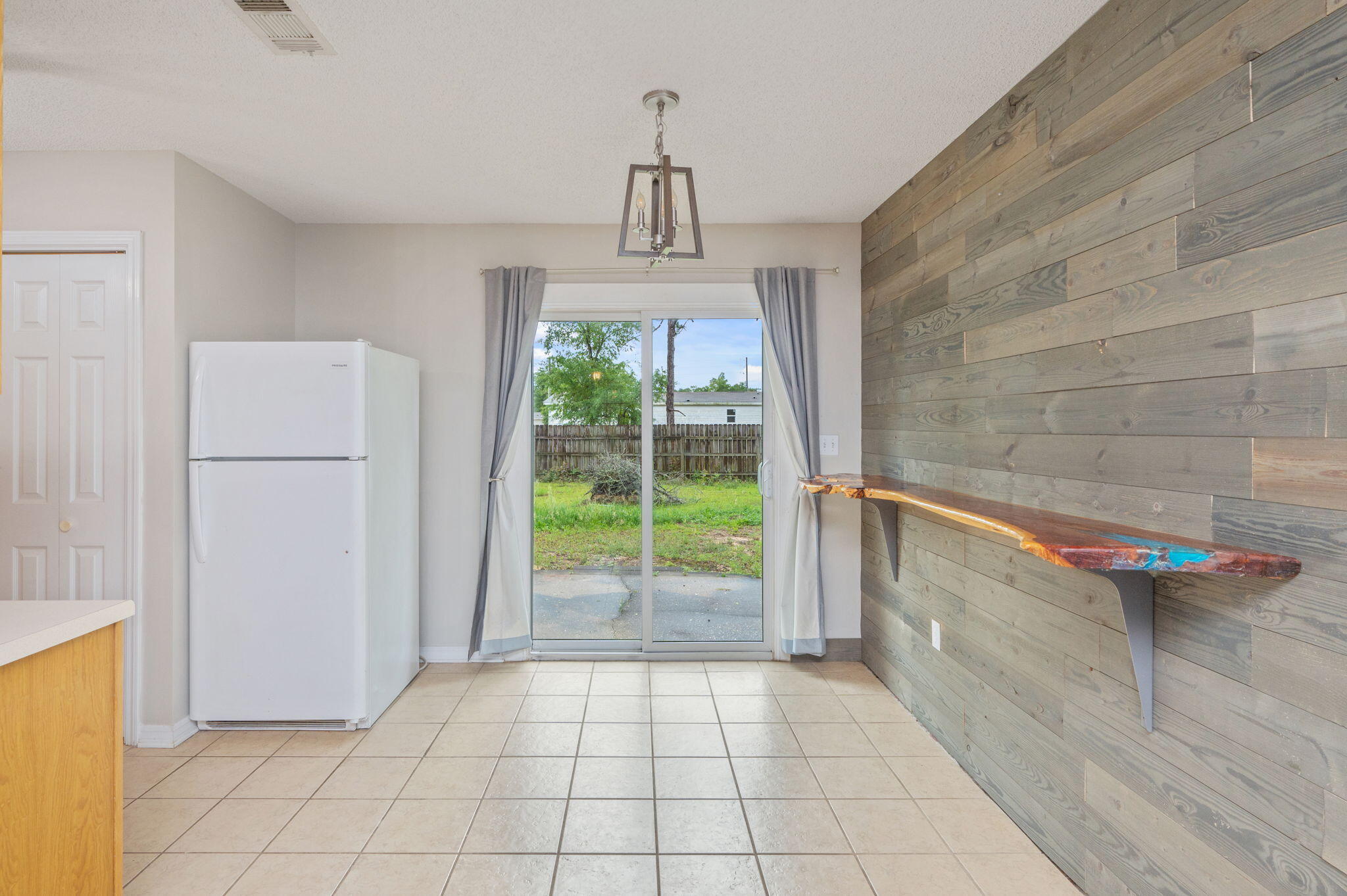 OAKWOOD HILLS UNIT 1 - Residential