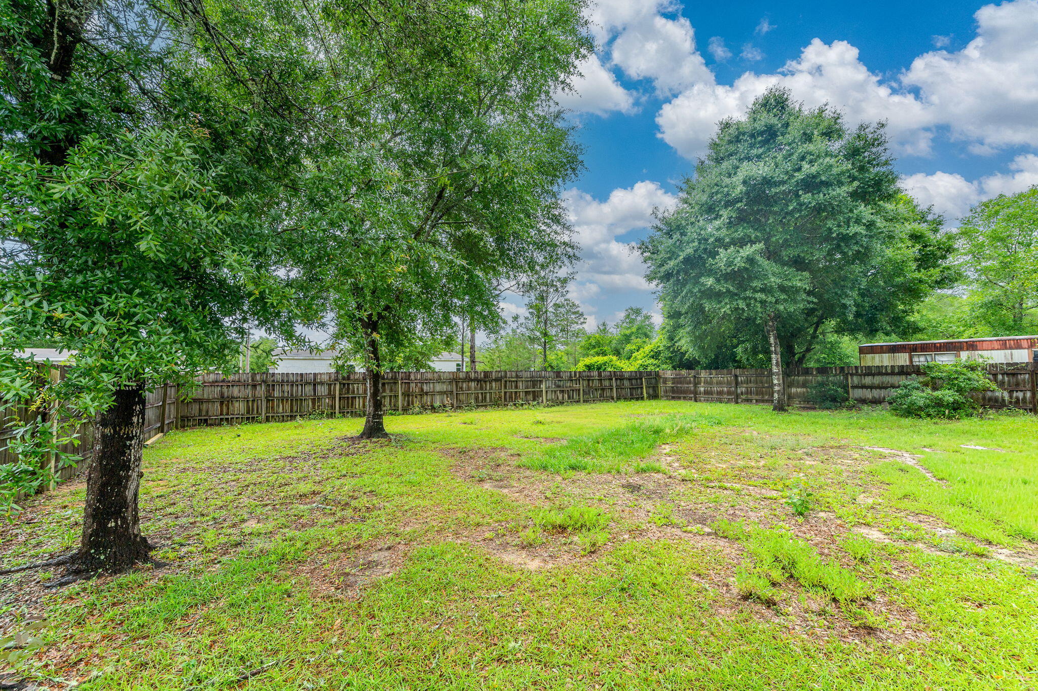 OAKWOOD HILLS UNIT 1 - Residential