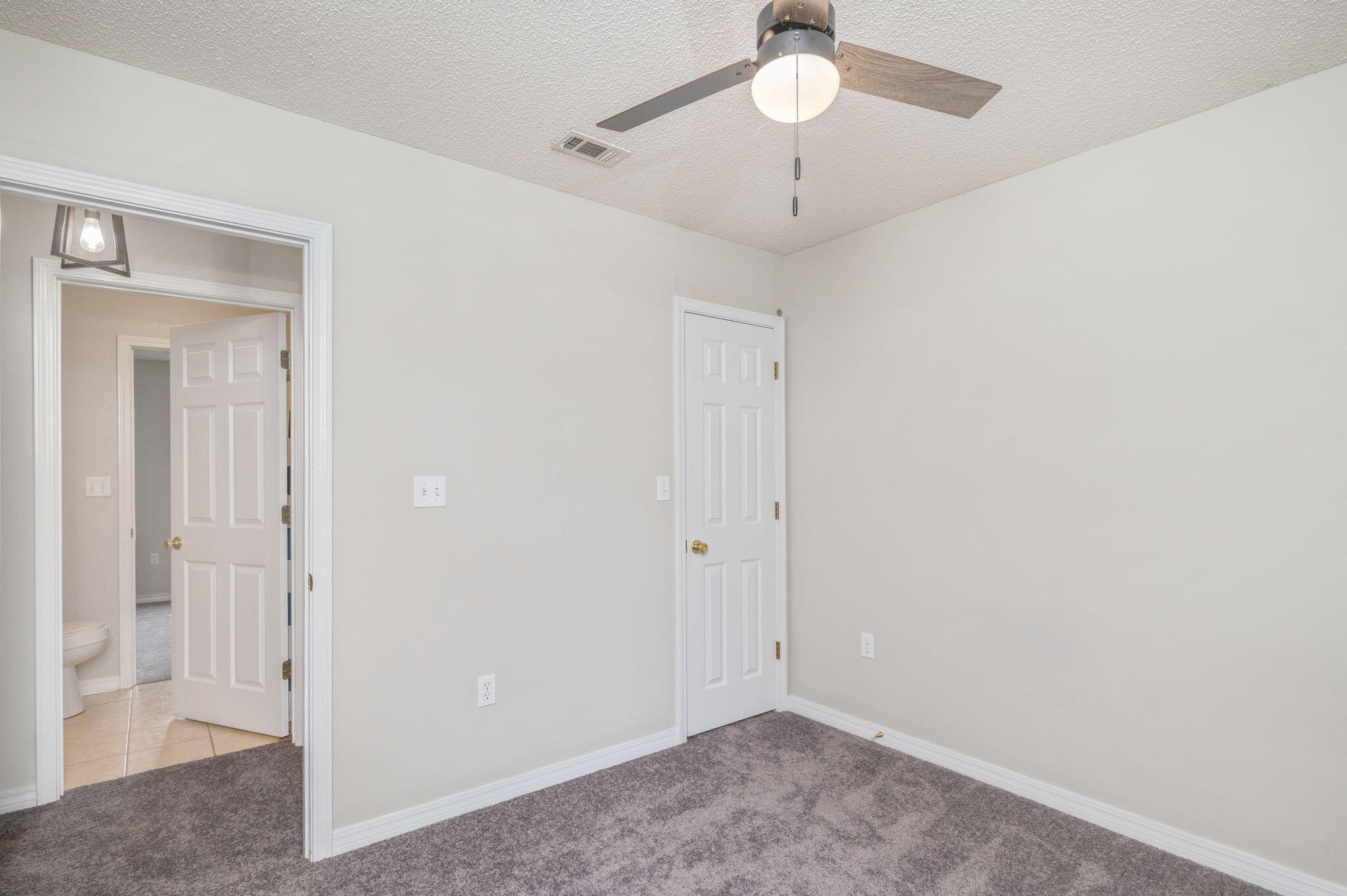 OAKWOOD HILLS UNIT 1 - Residential