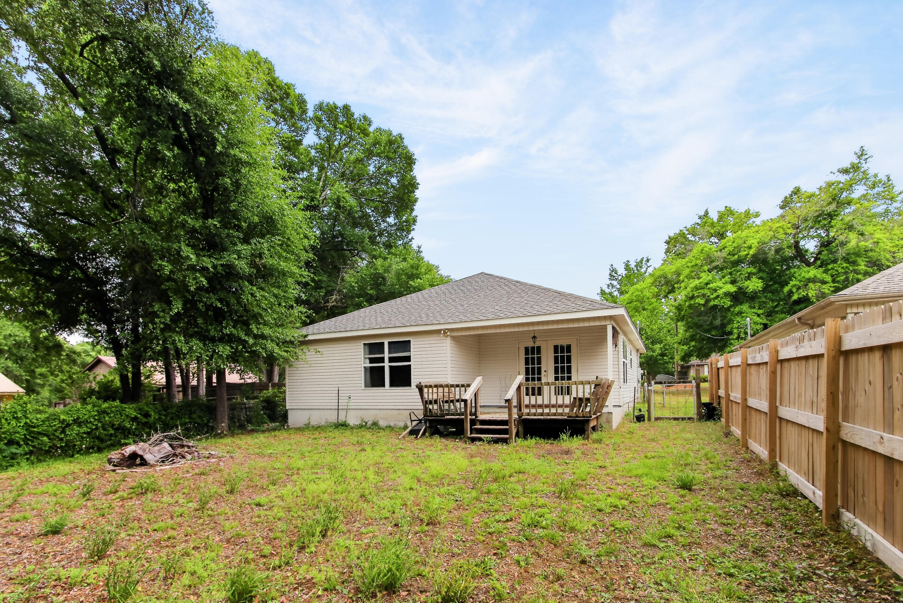 METES & BOUNDS - Residential Lease