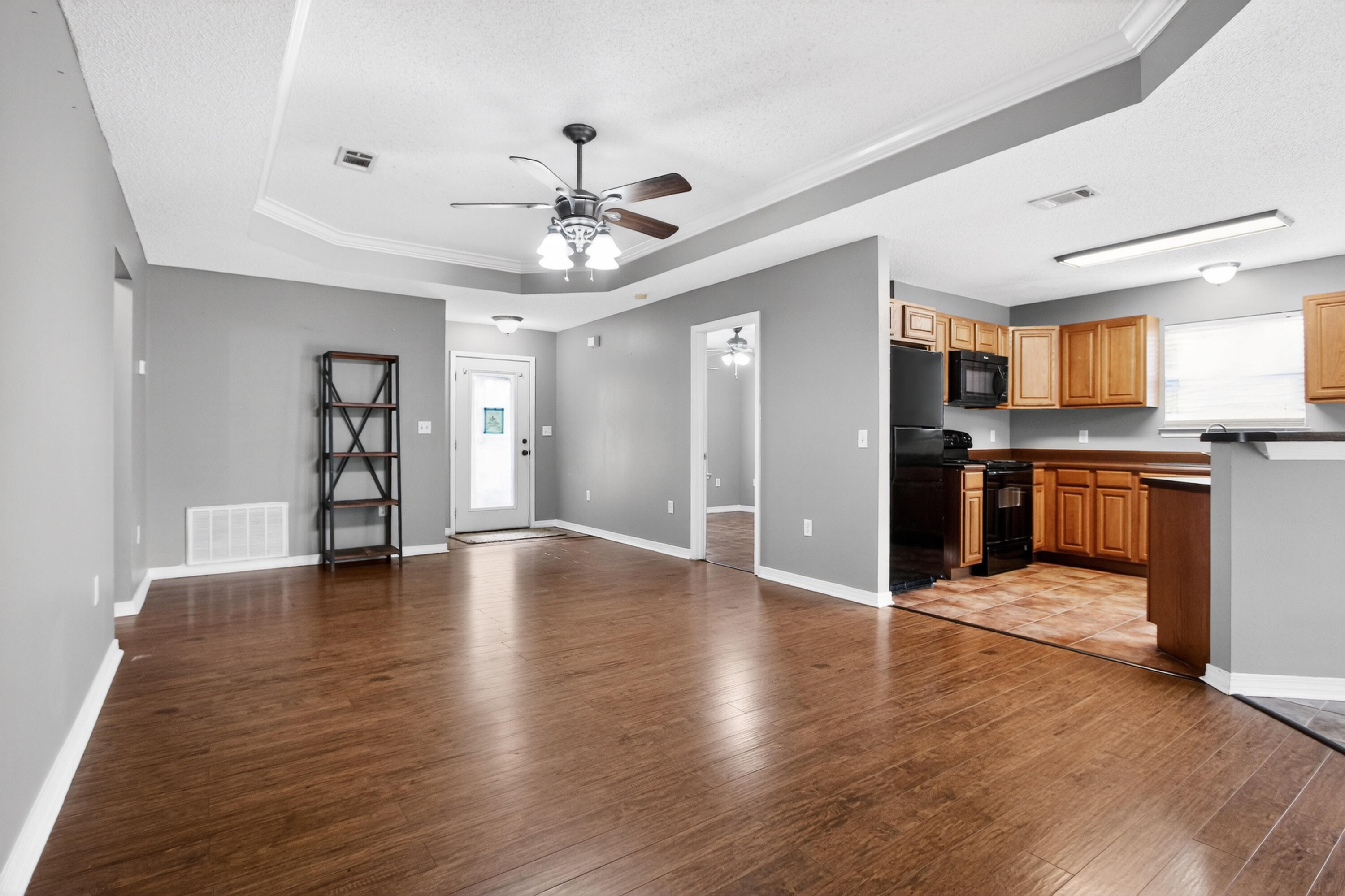 METES & BOUNDS - Residential Lease