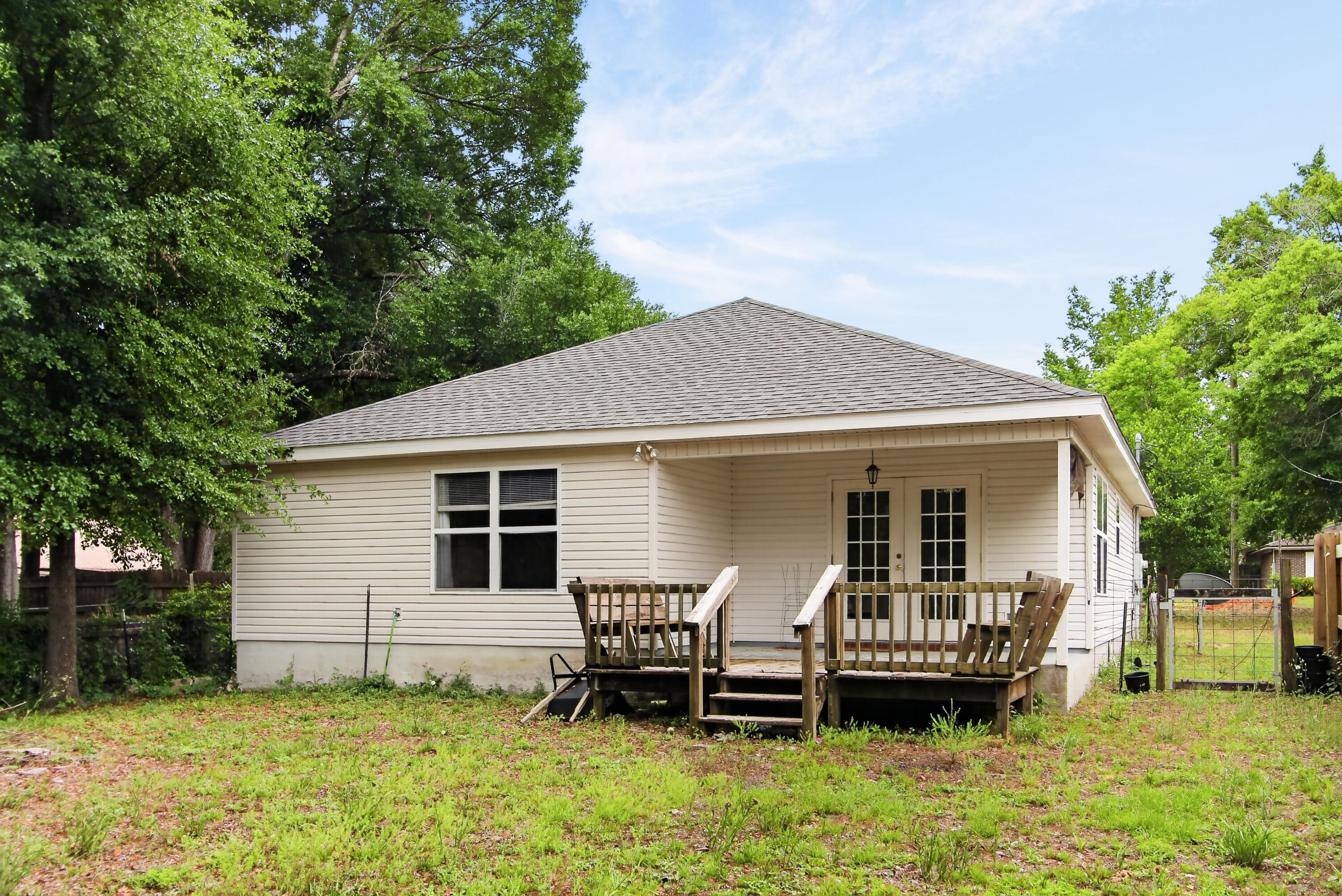 METES & BOUNDS - Residential Lease