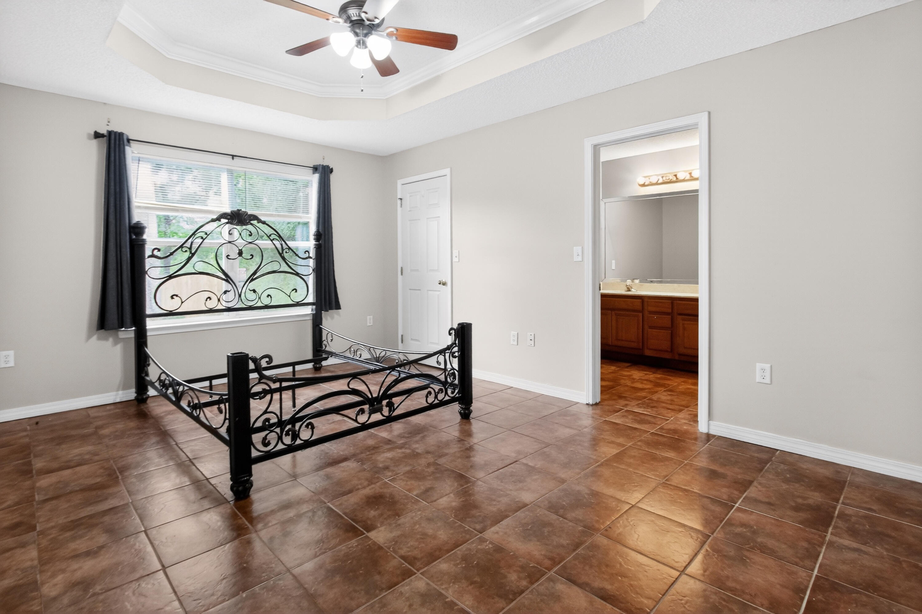 METES & BOUNDS - Residential Lease