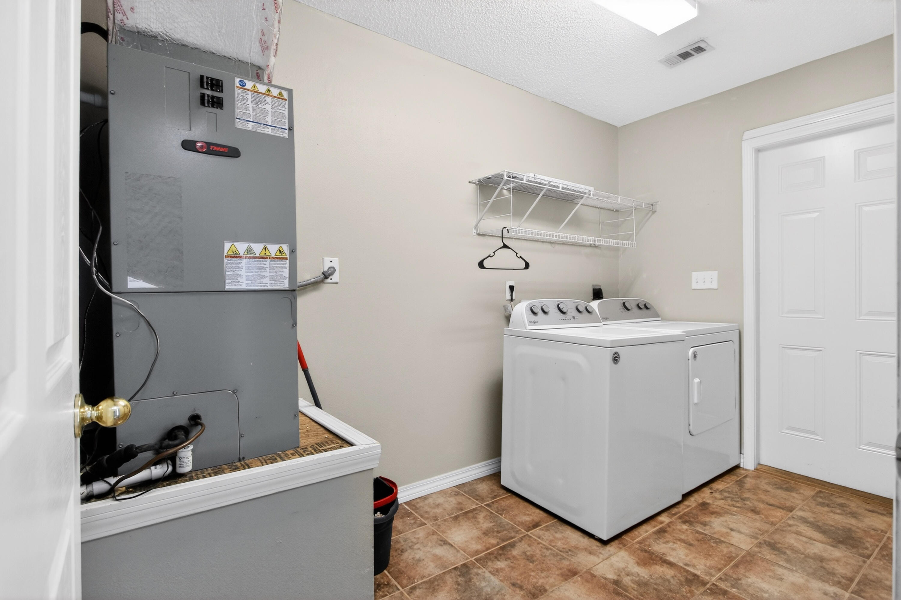 METES & BOUNDS - Residential Lease