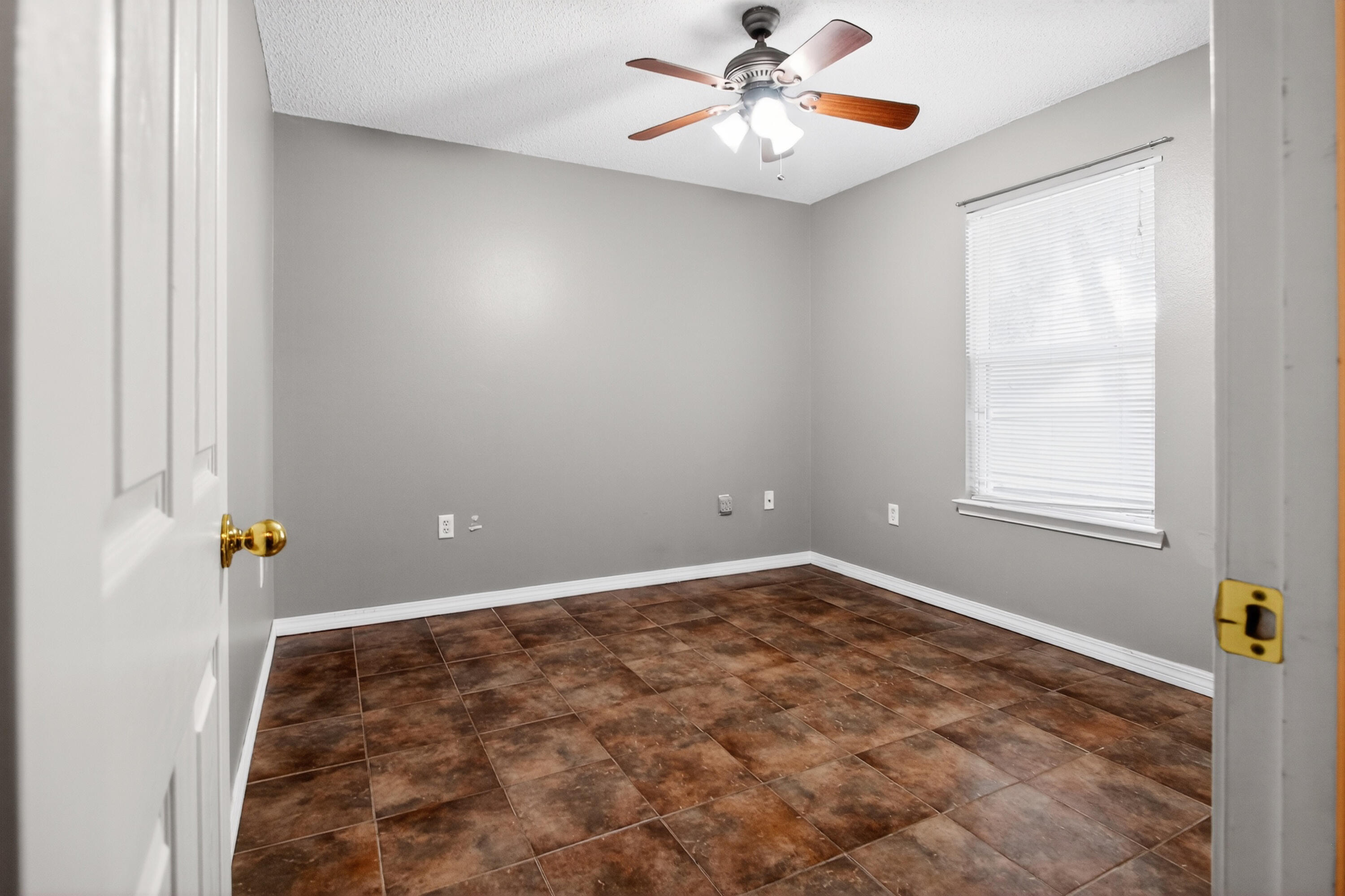 METES & BOUNDS - Residential Lease