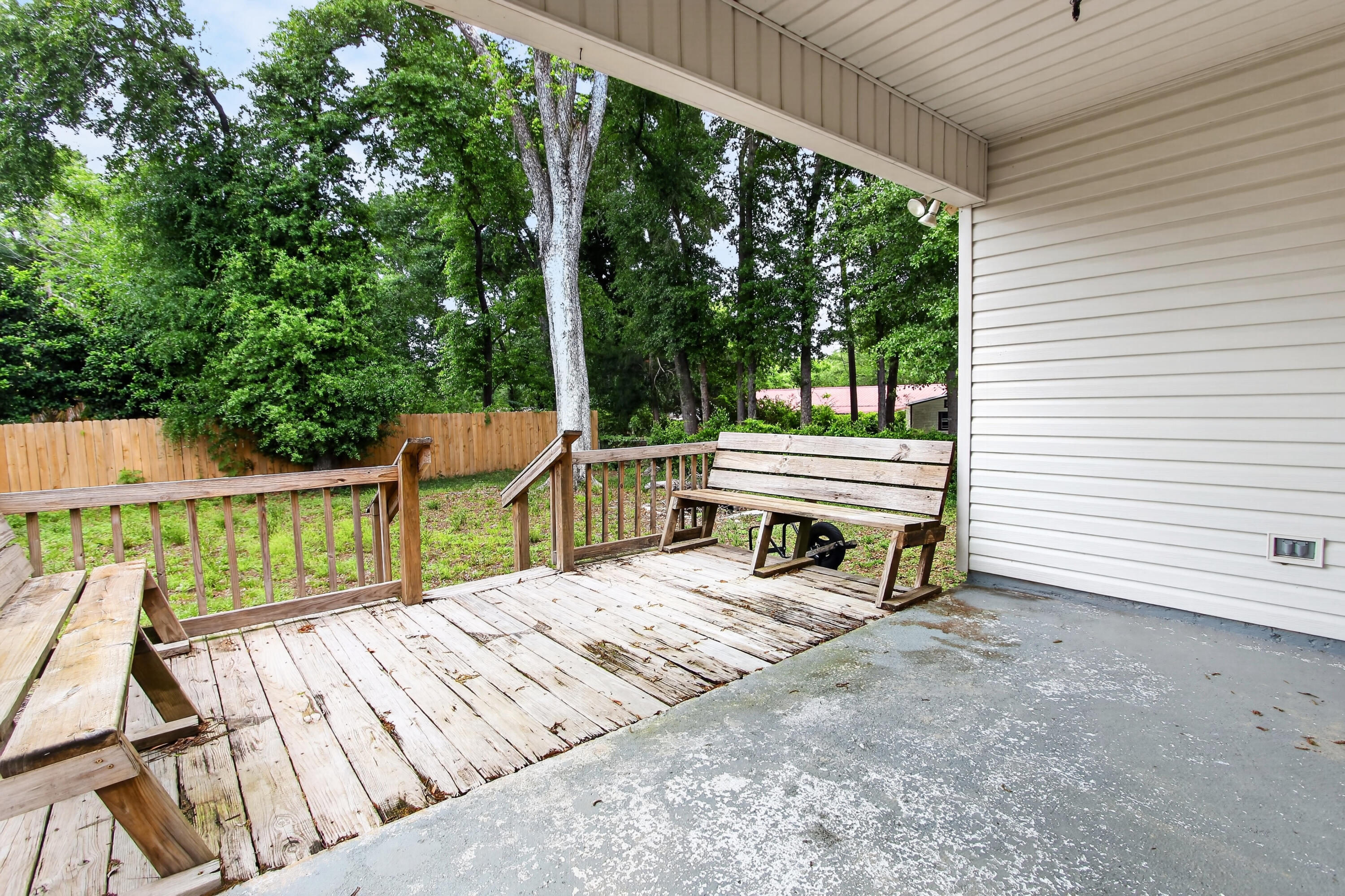 METES & BOUNDS - Residential Lease