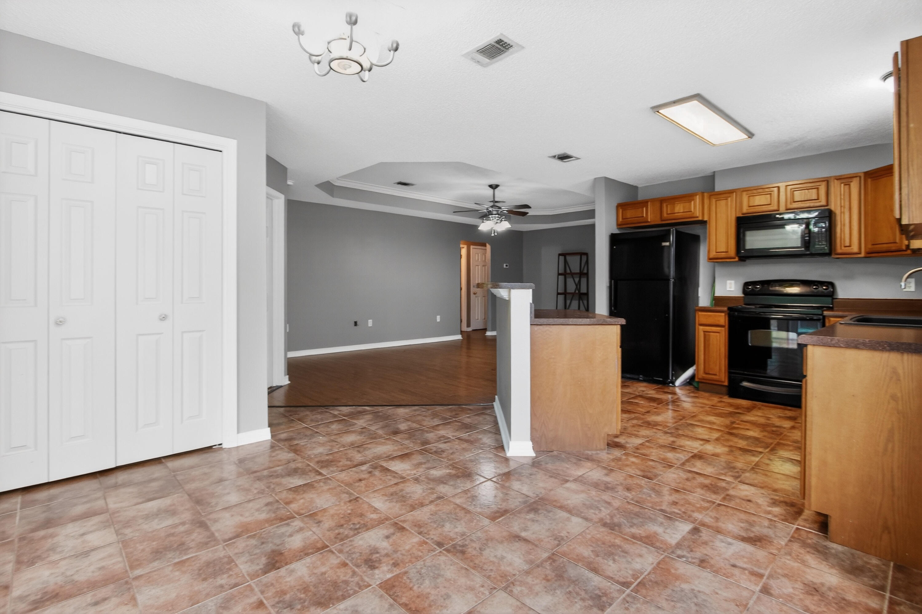 METES & BOUNDS - Residential Lease