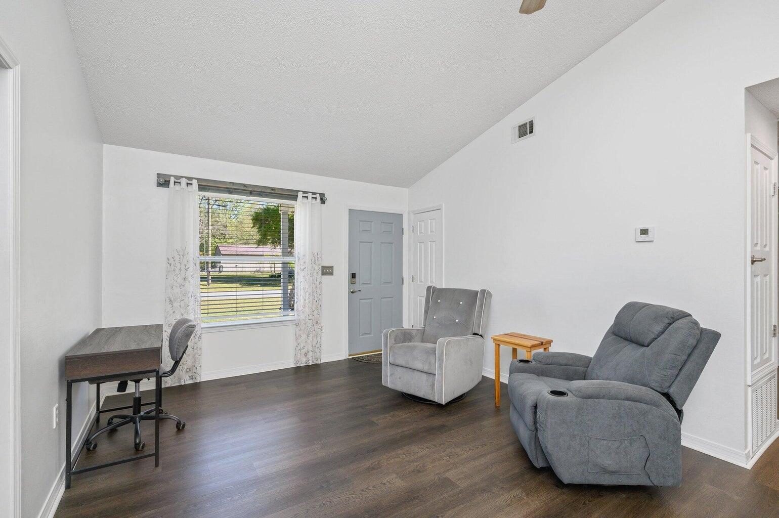 BRACKIN HEIGHTS S/D - Residential Lease