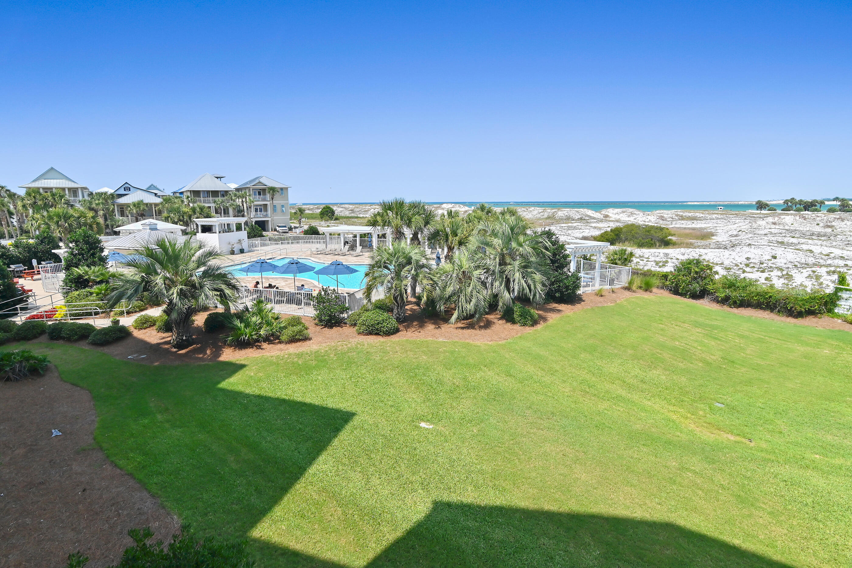 MAGNOLIA HOUSE - Residential