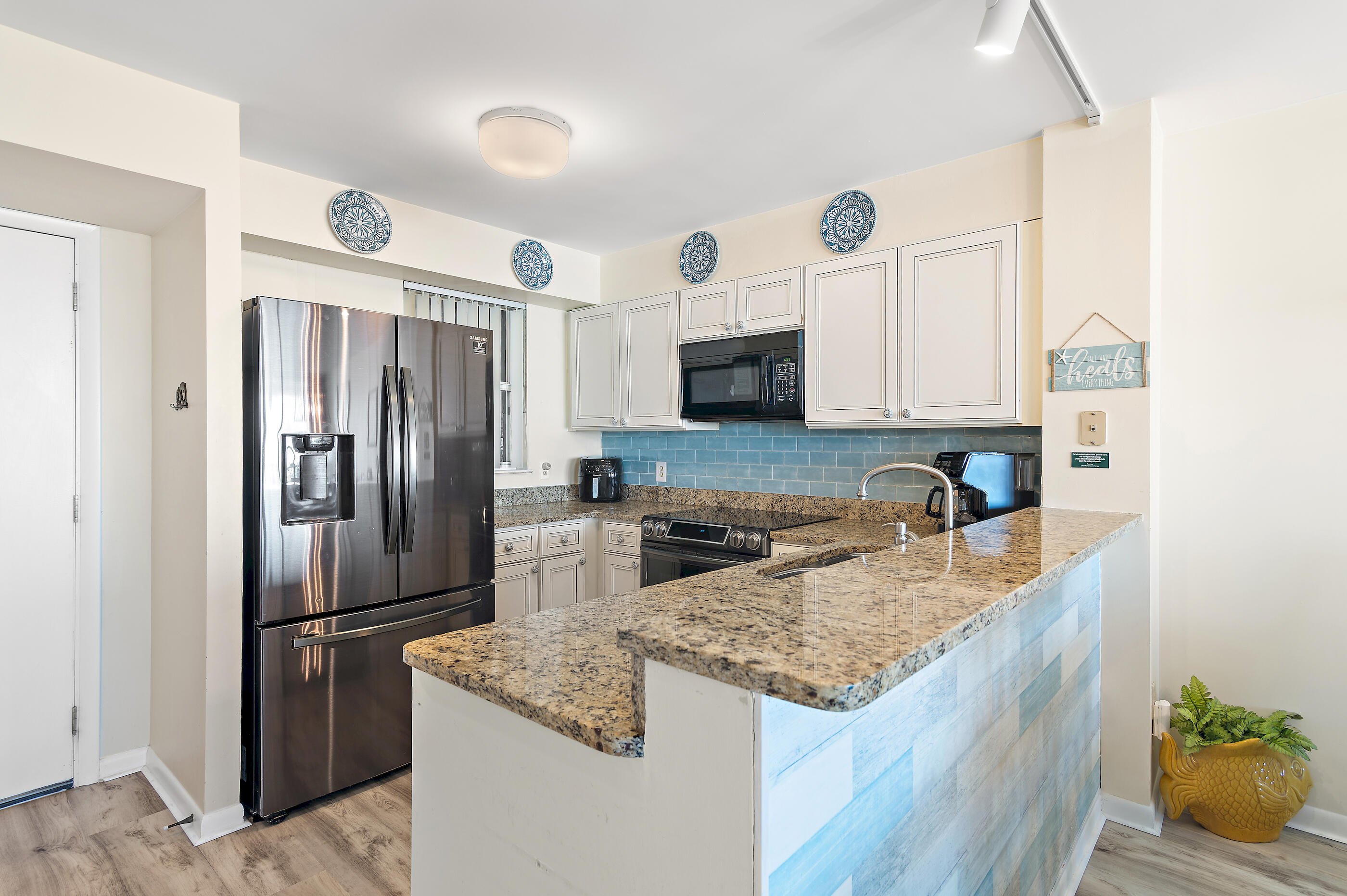 MAGNOLIA HOUSE - Residential