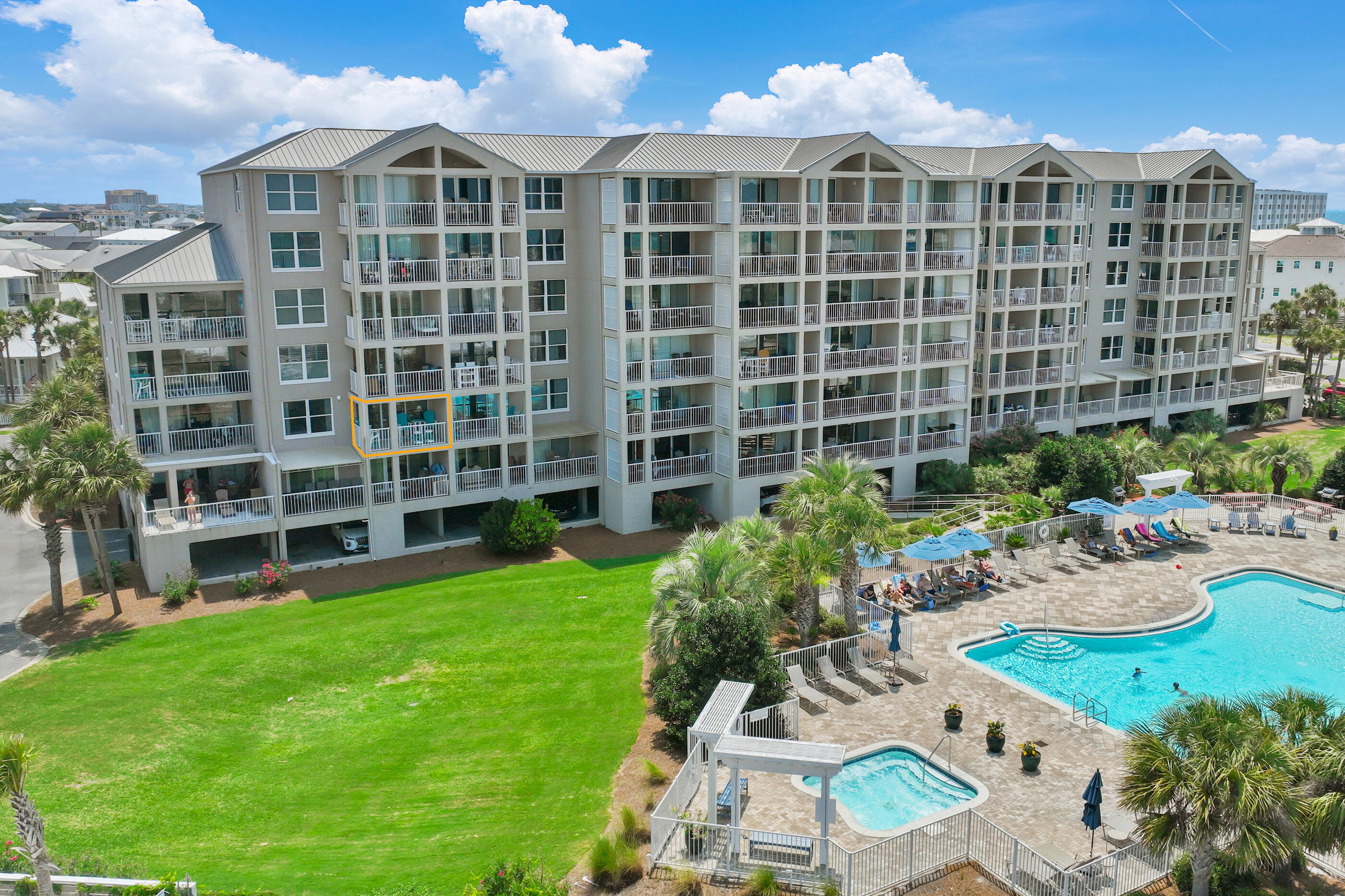 MAGNOLIA HOUSE - Residential