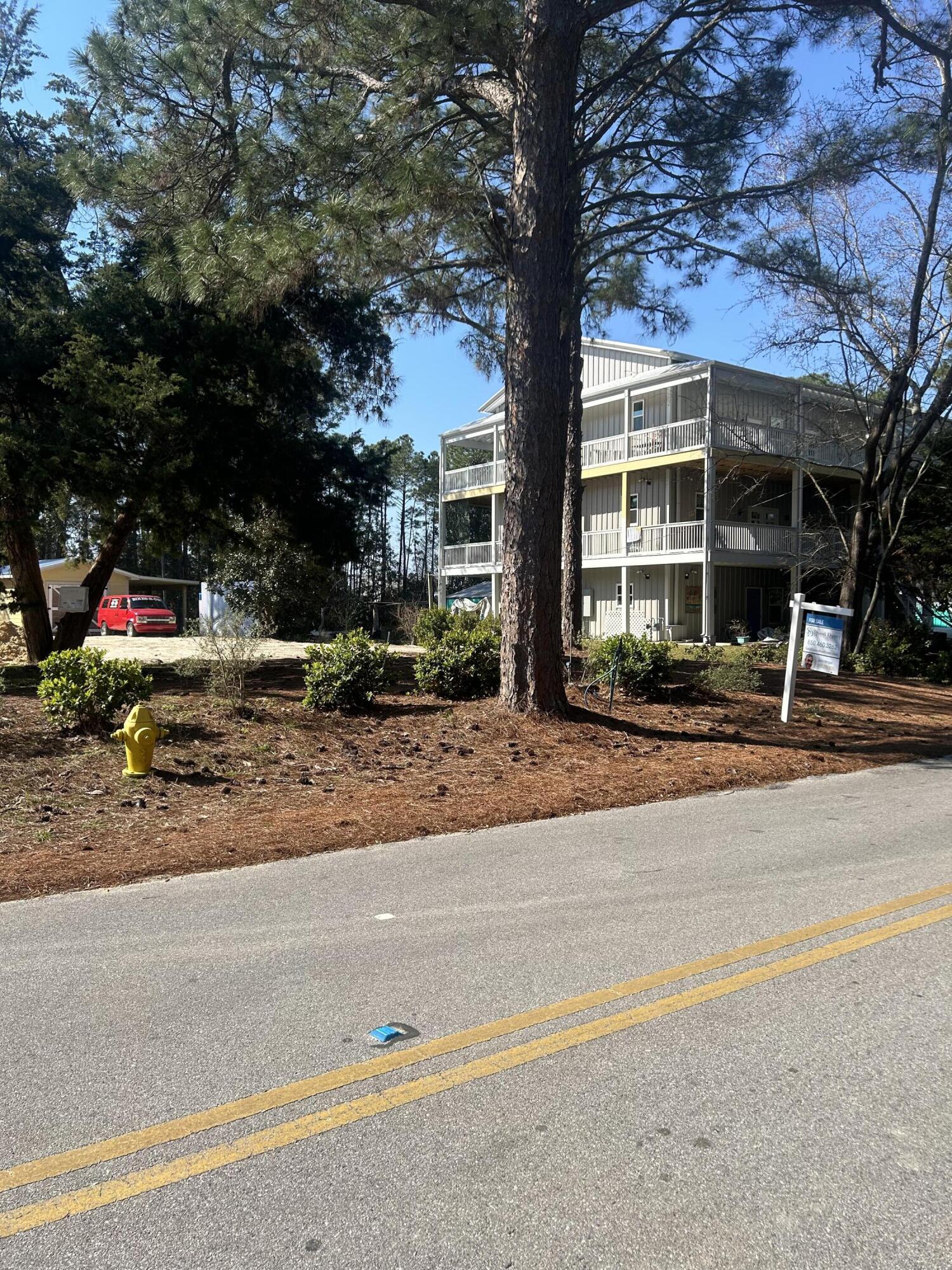 BAYSHORE GARDENS - Land