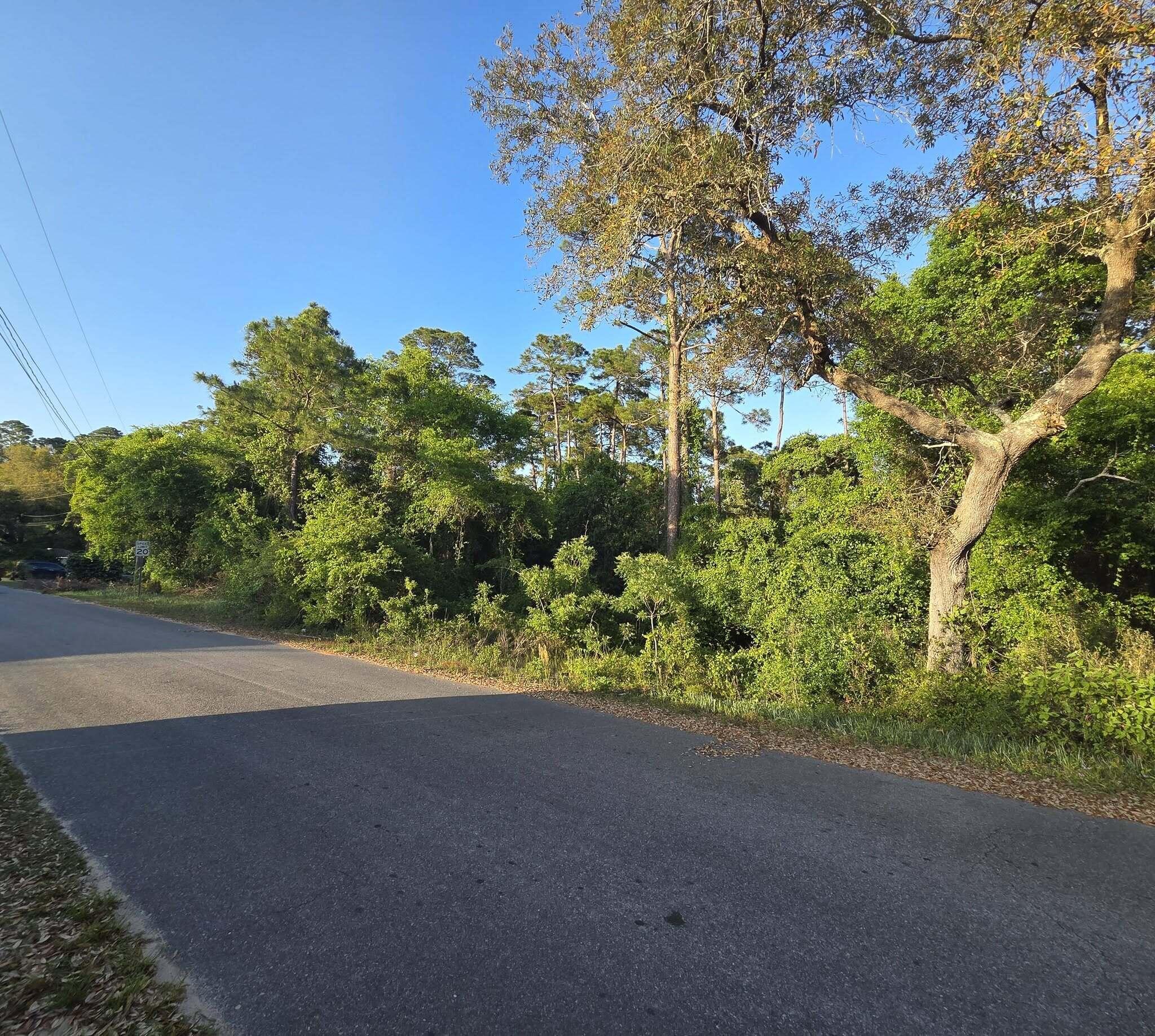 EAST BAY HEIGHTS - Land