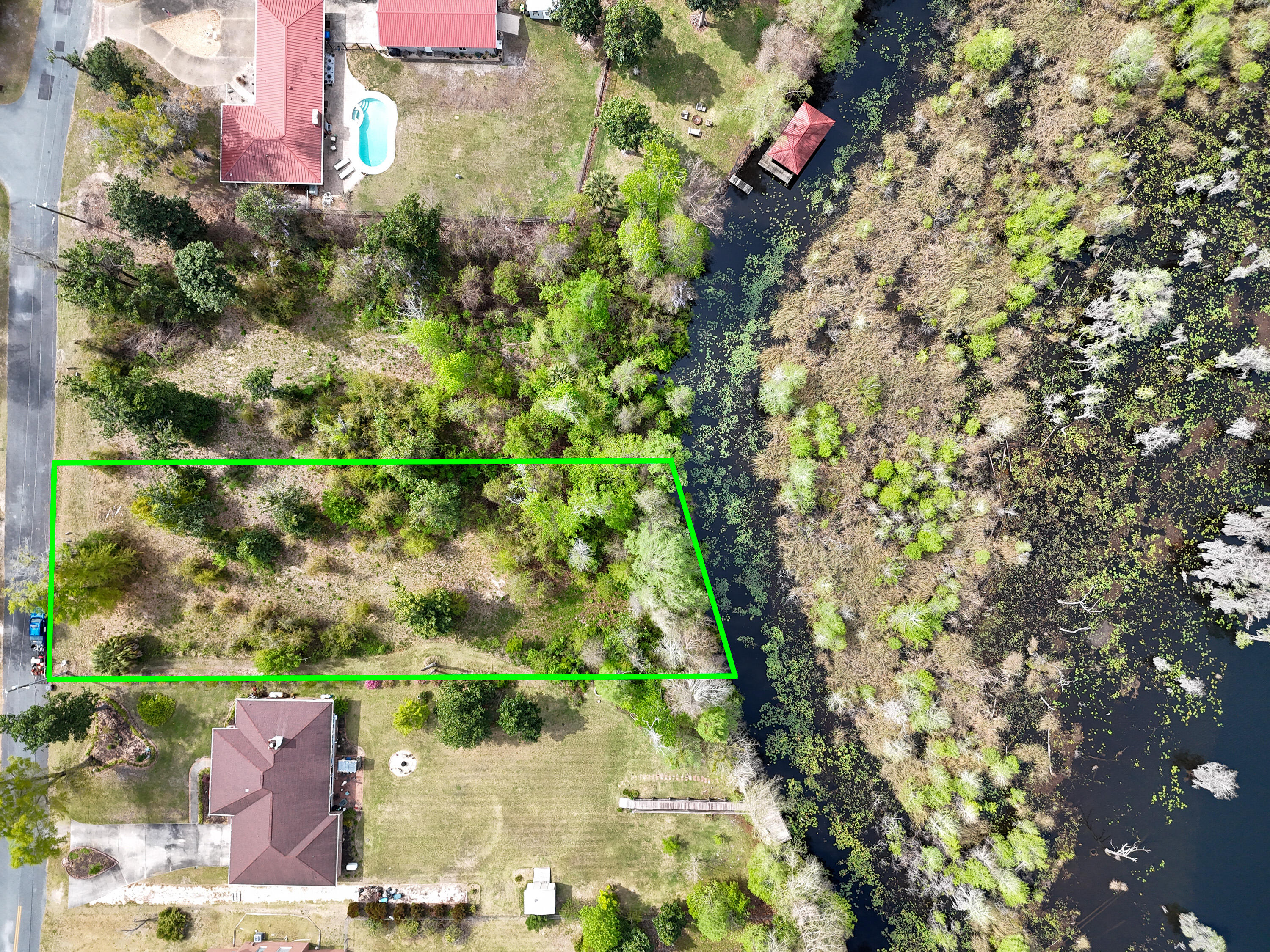 LAKE FOREST ESTATES - Land