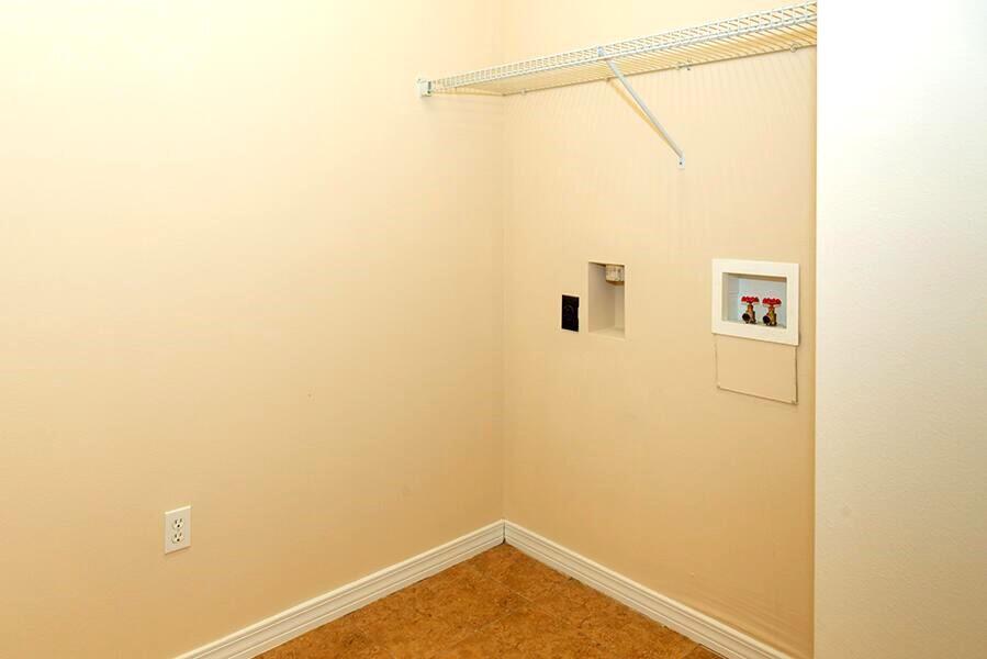 MERIDIAN SQUARE T/H - Residential Lease