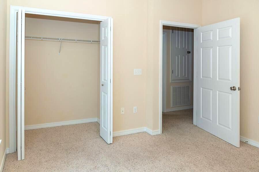 MERIDIAN SQUARE T/H - Residential Lease