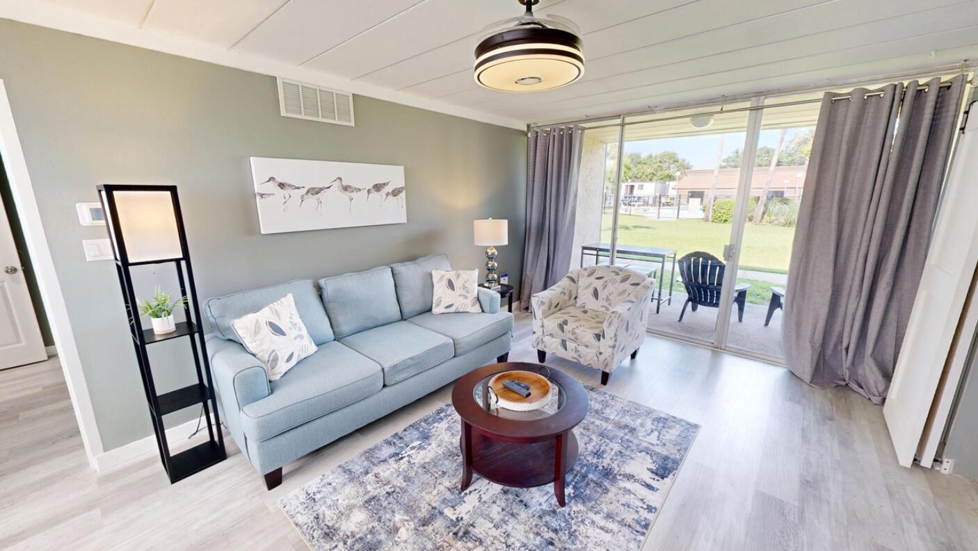 SEA PALM CONDO - Residential