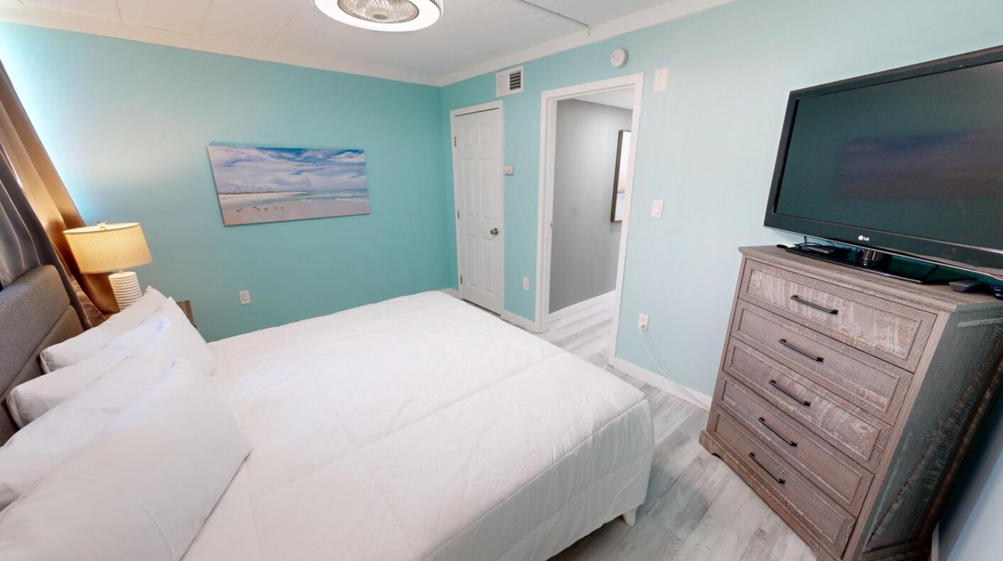 SEA PALM CONDO - Residential