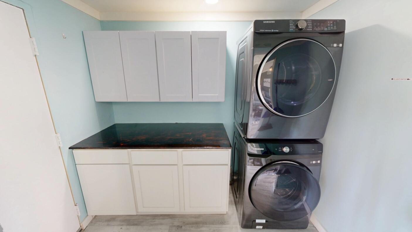 SEA PALM CONDO - Residential