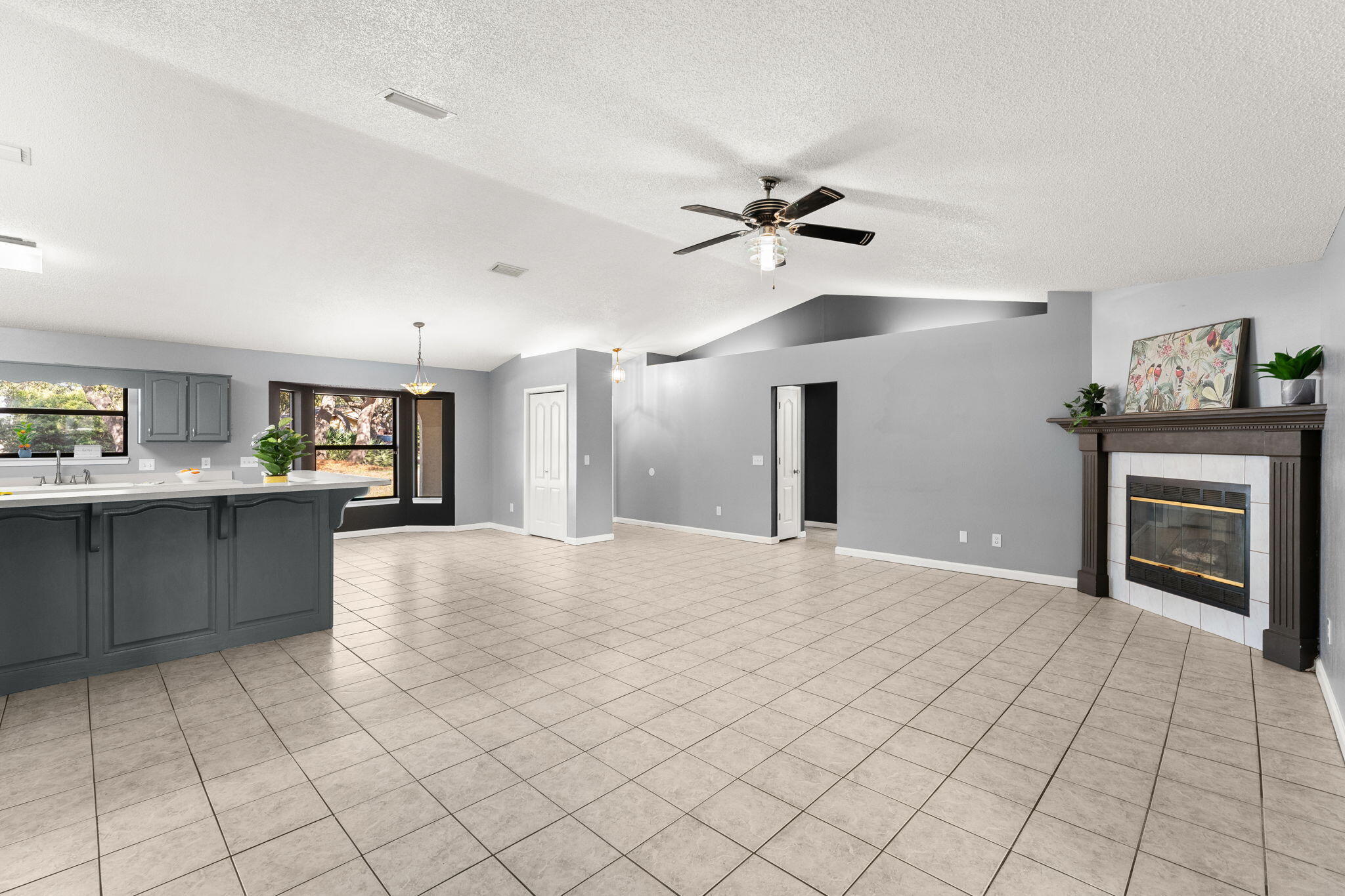 NORTH LAGOON OAKS 5th Addition - Residential