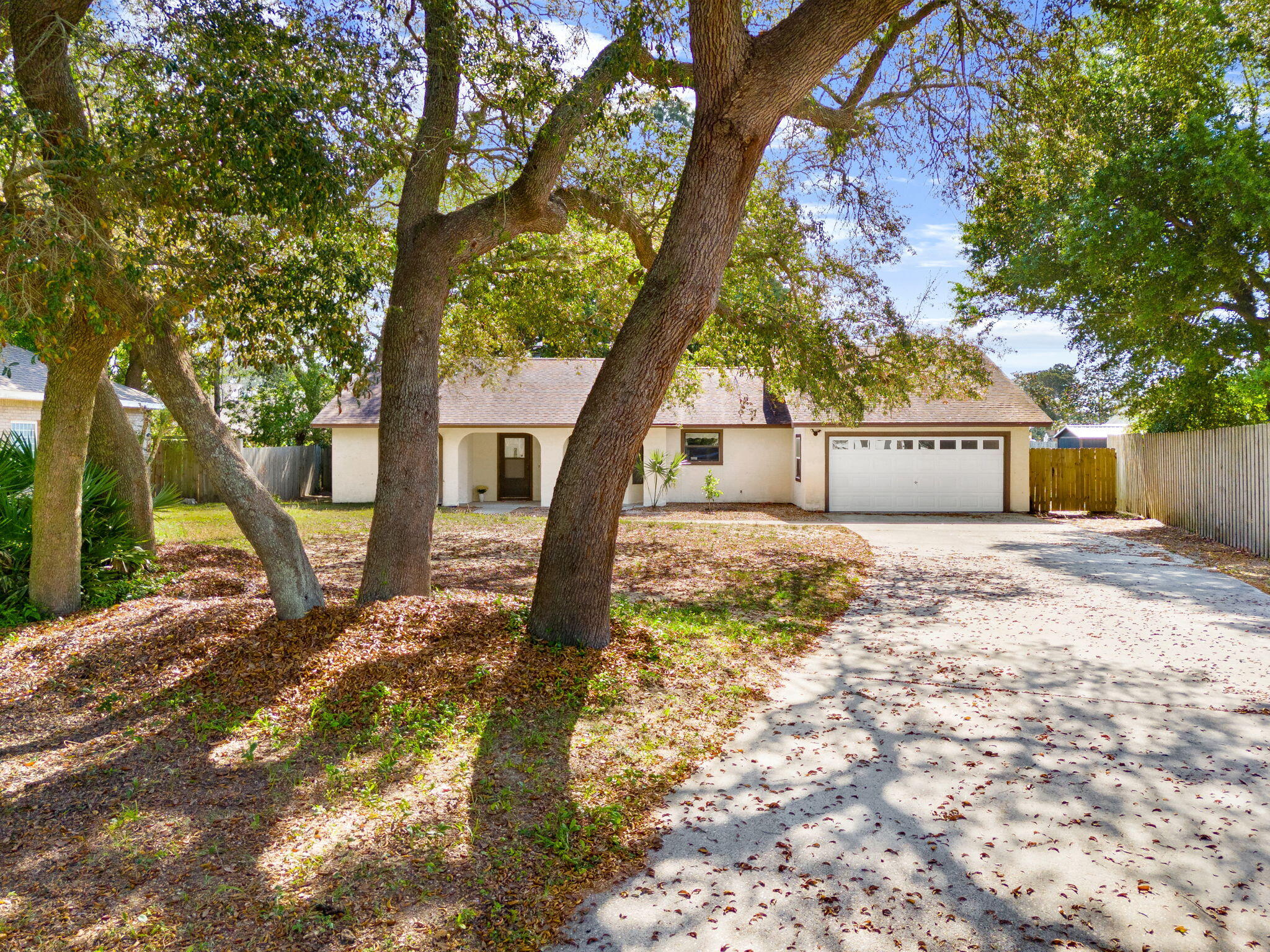 NORTH LAGOON OAKS 5th Addition - Residential