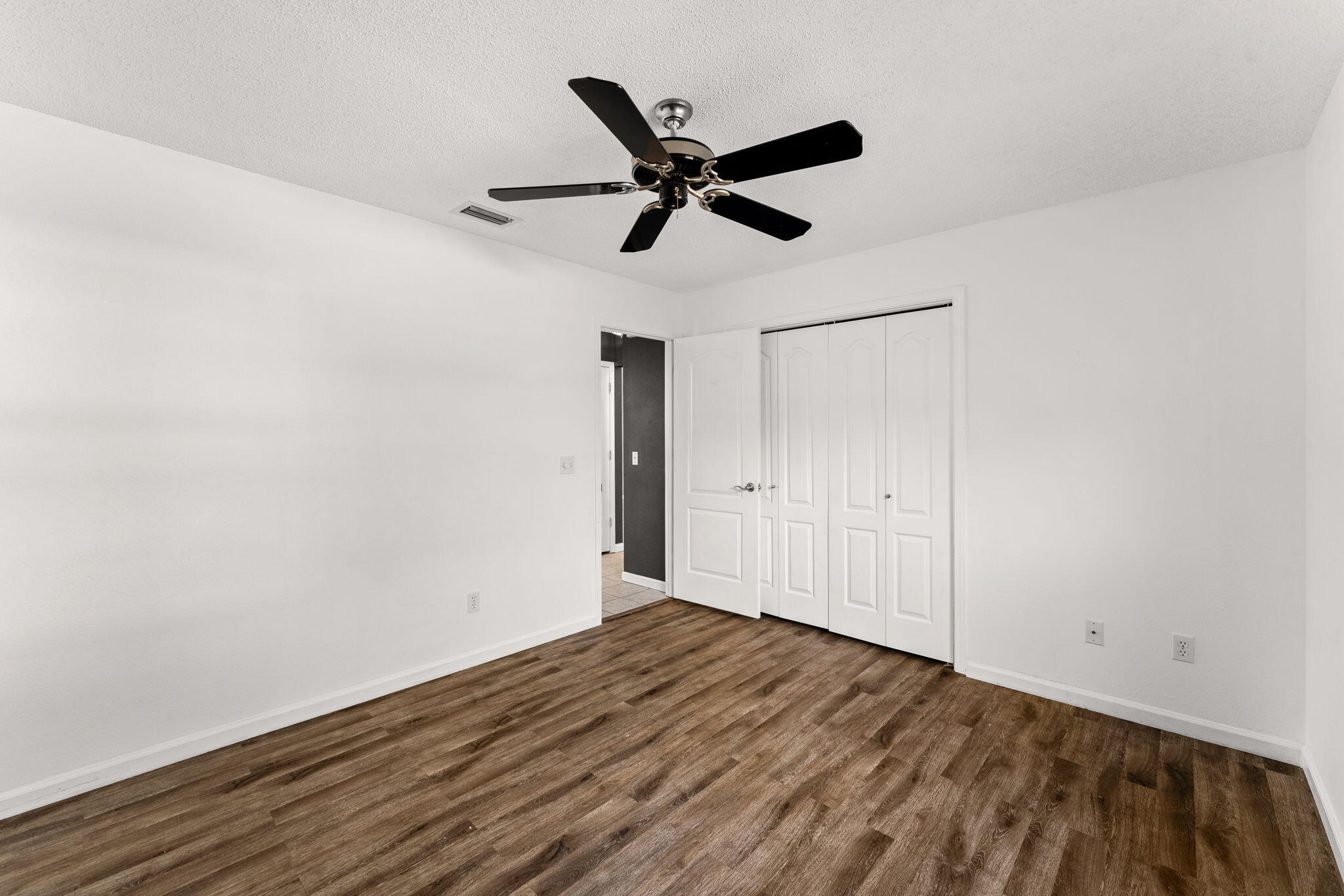 NORTH LAGOON OAKS 5th Addition - Residential